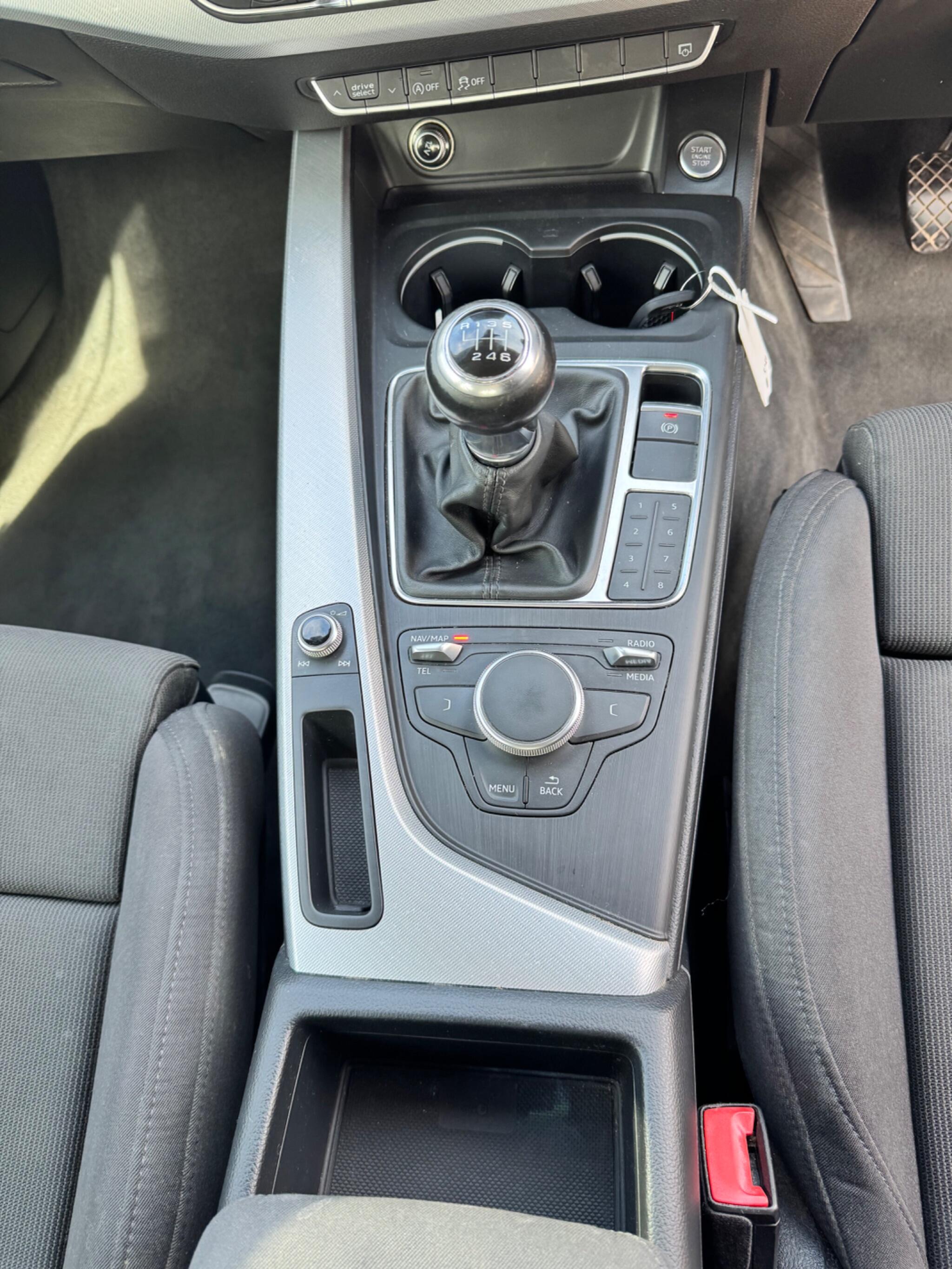 Audi A4 view 25