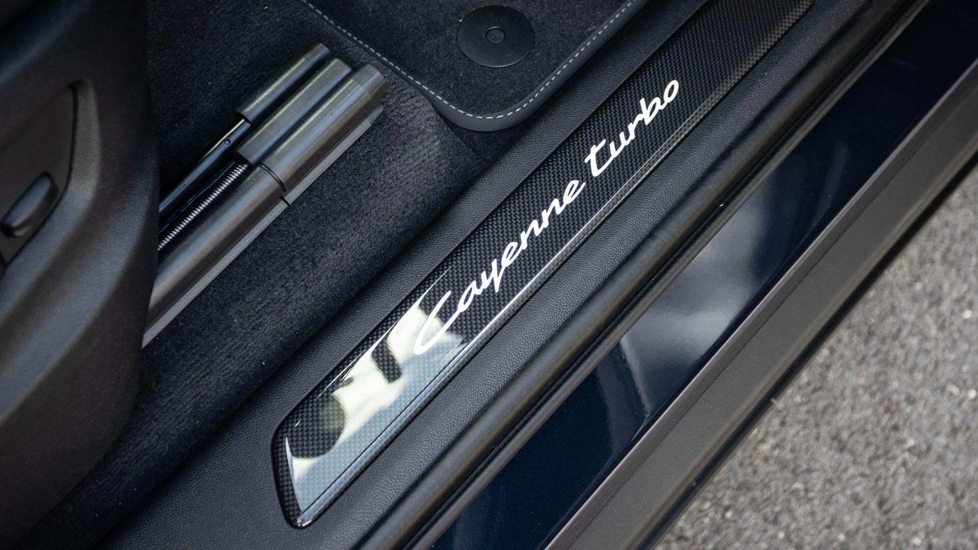 Porsche Cayenne view 42