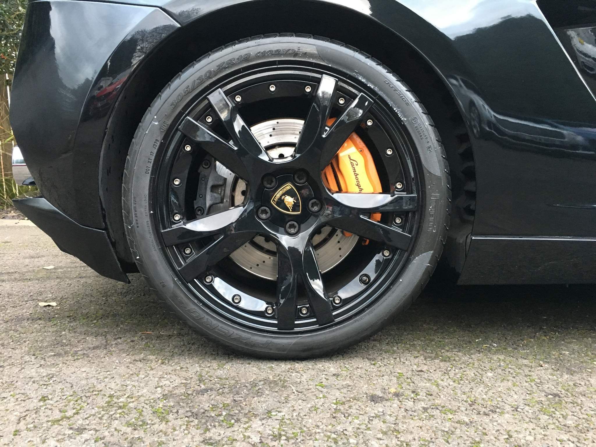 Lamborghini Gallardo view 33