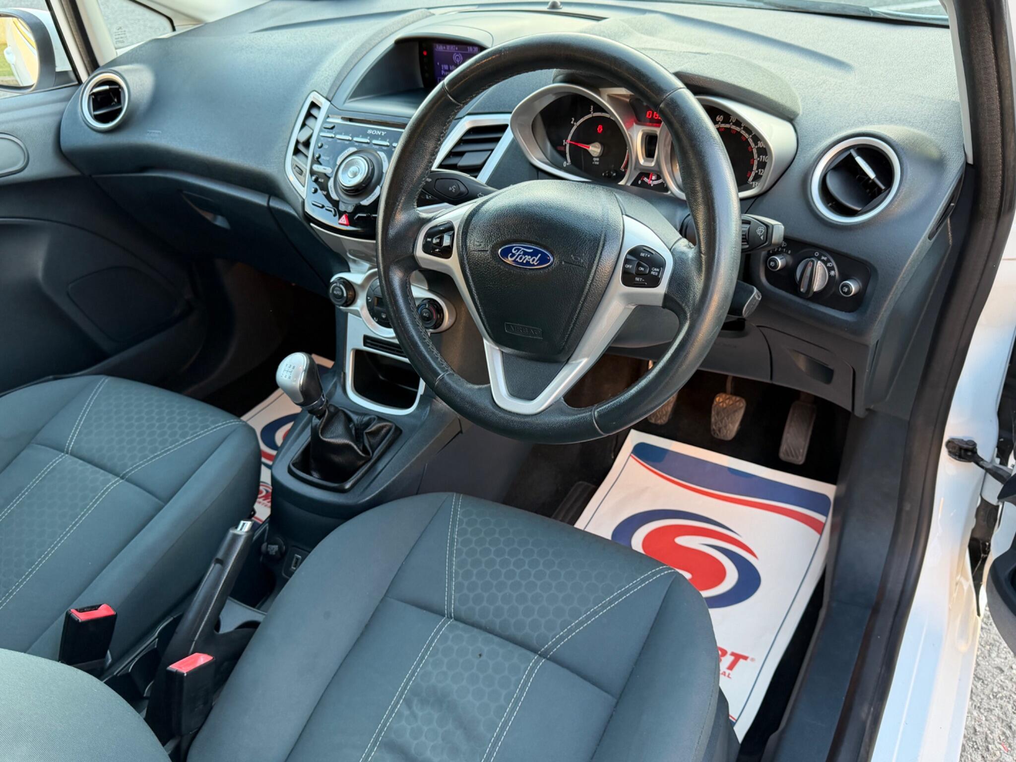 Ford Fiesta view 5