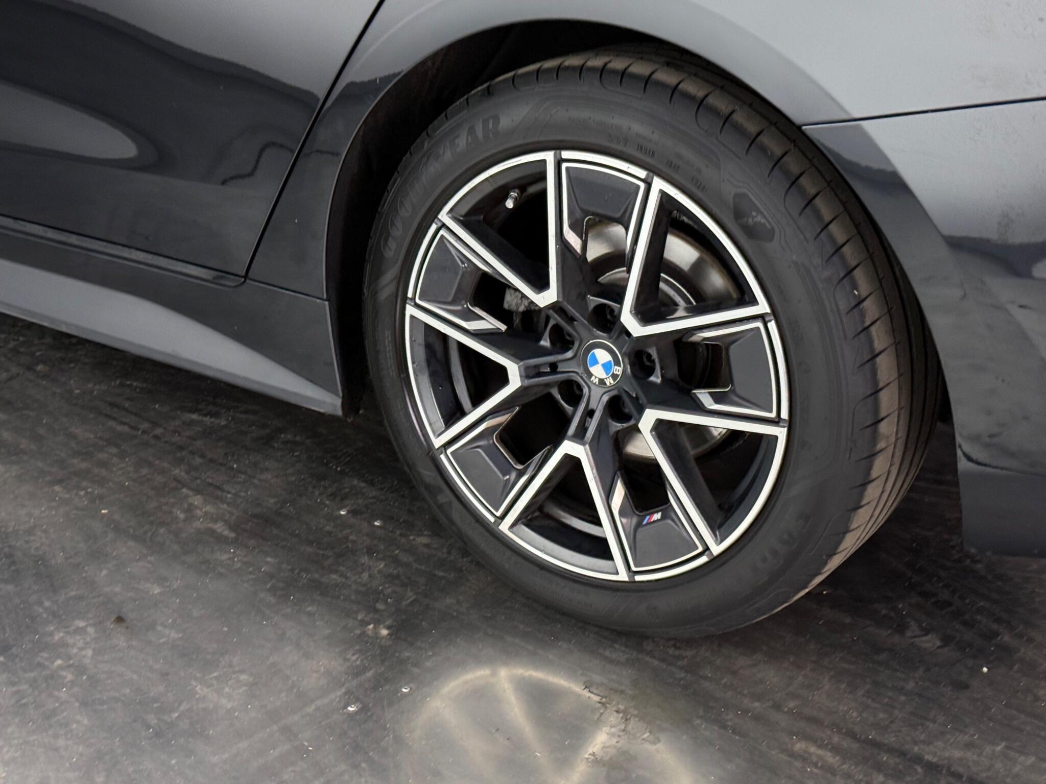 BMW 4 Series view 7