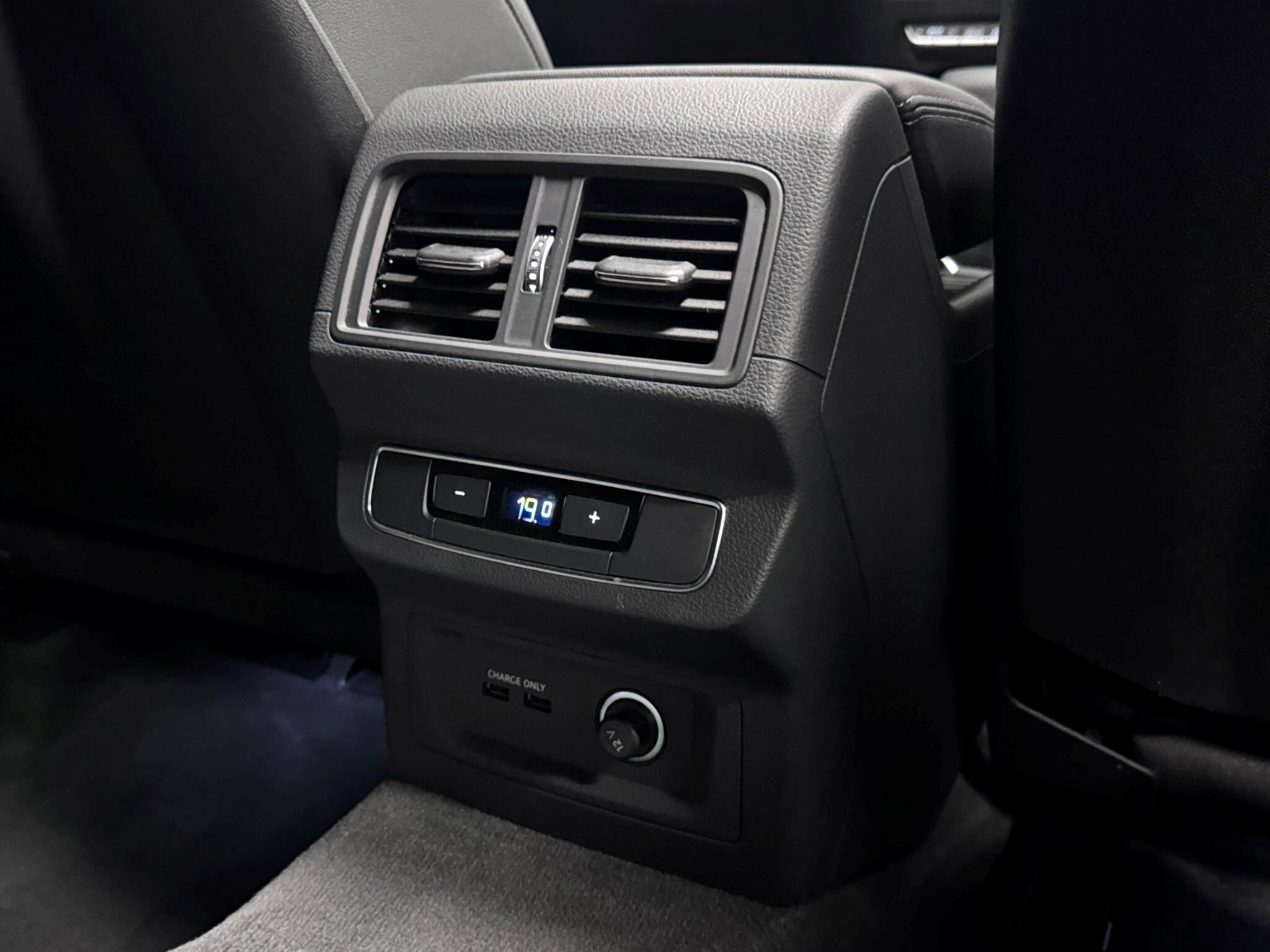 Audi Q5 view 23