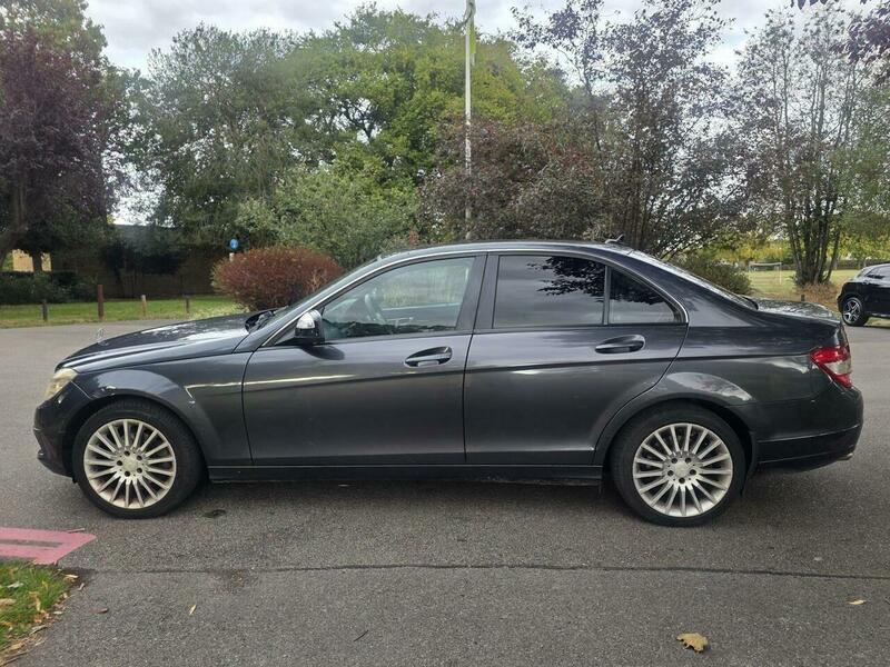 Mercedes-Benz C-Class view 30