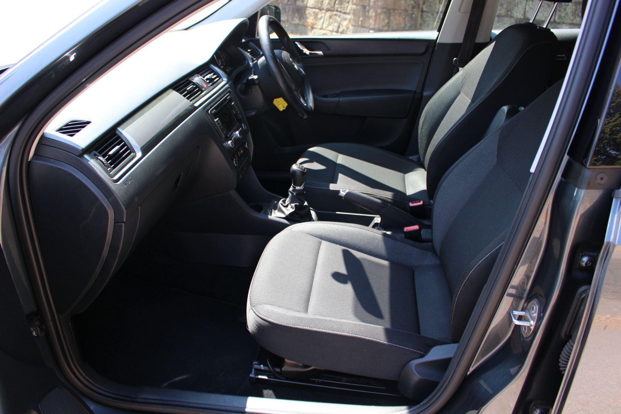 Skoda Rapid Spaceback view 16