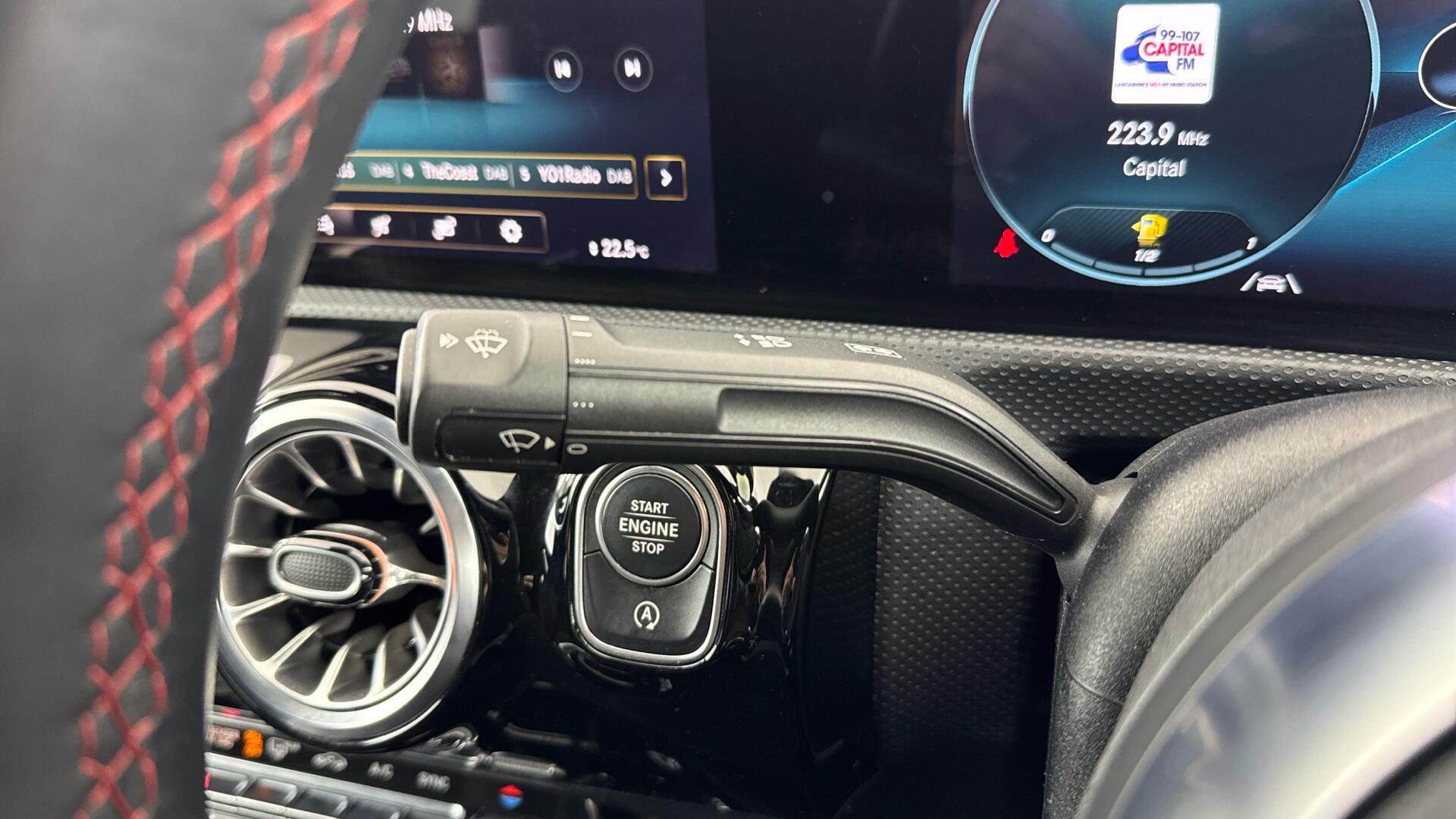Mercedes-Benz Cla view 40