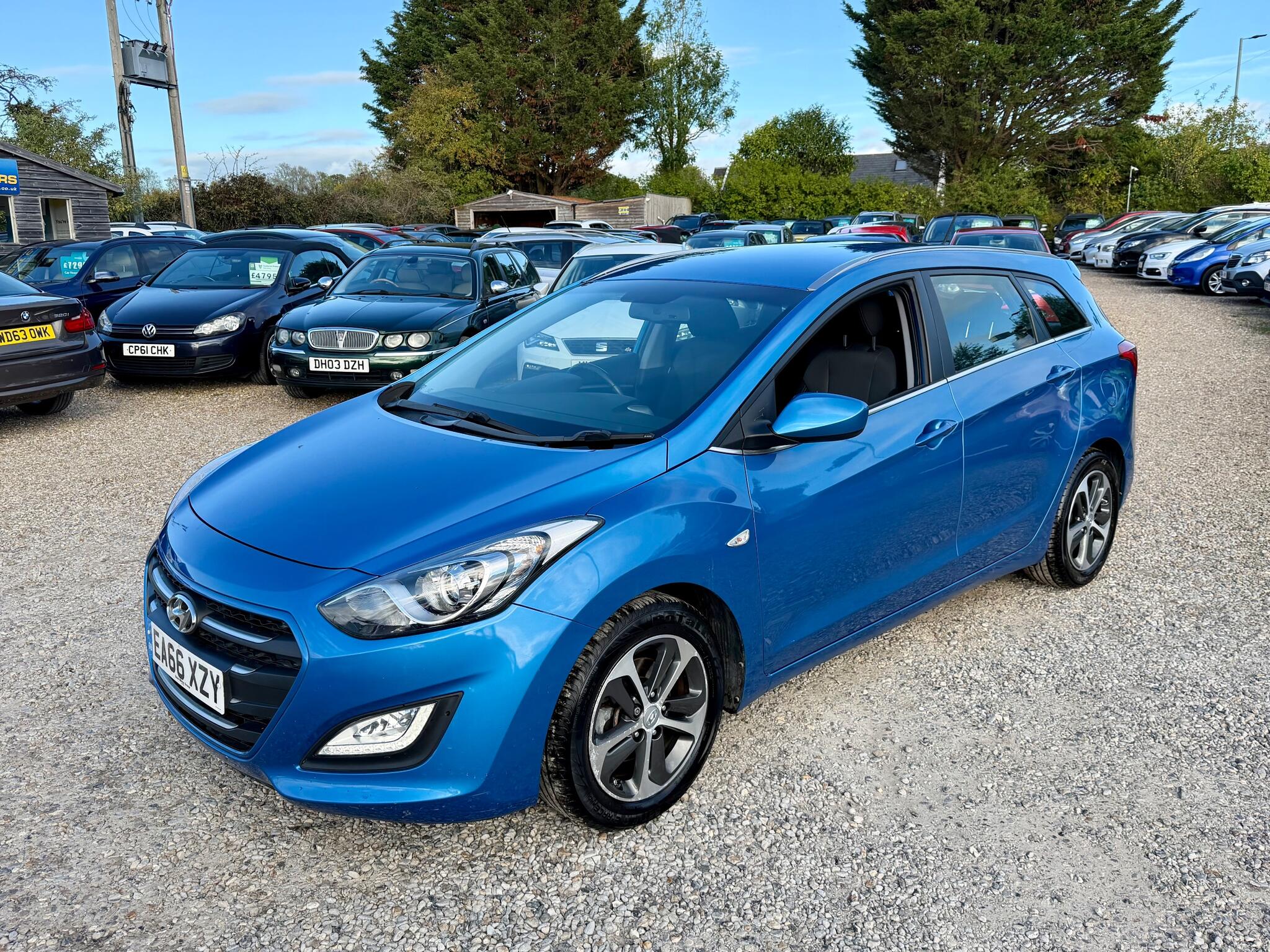 Hyundai i30 view 4