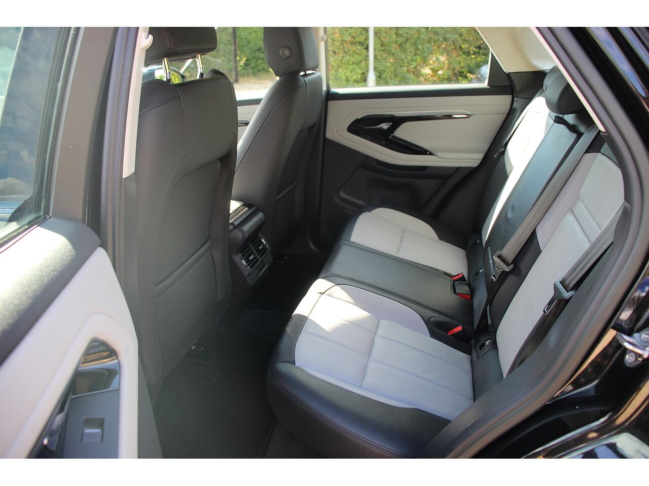 Land Rover Range Rover Evoque view 17