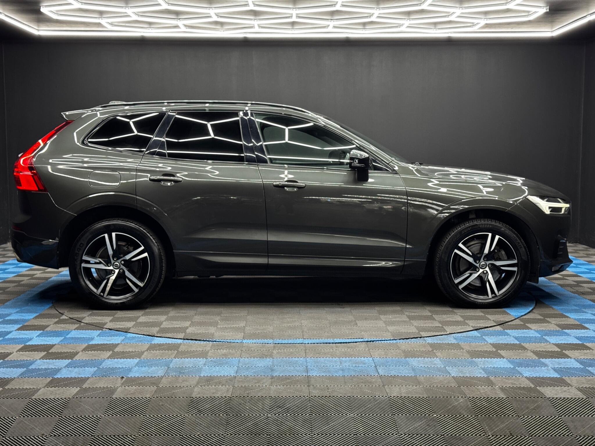 Volvo XC60 view 4