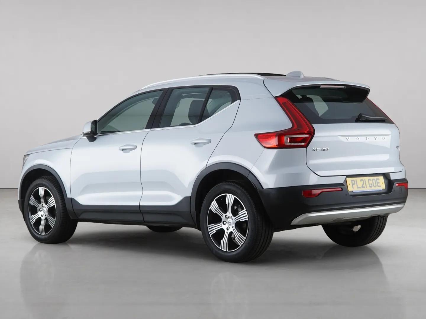 Volvo XC40 view 6