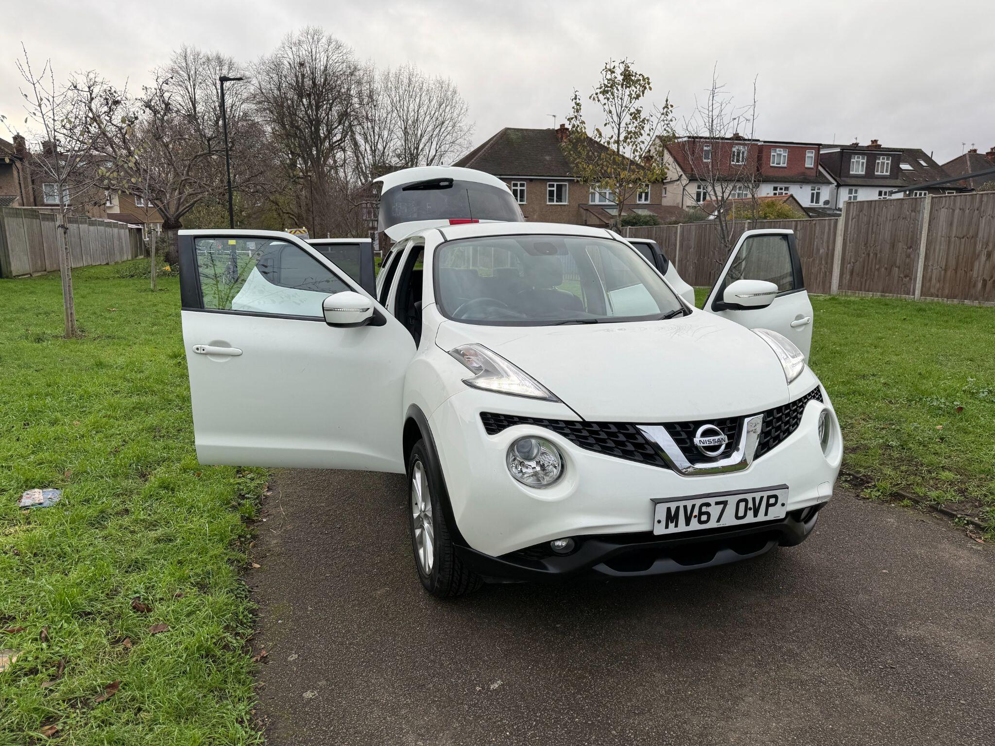 2017 Nissan Juke image 22