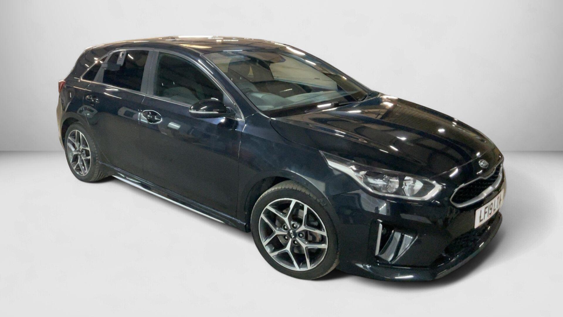 Kia Ceed main image