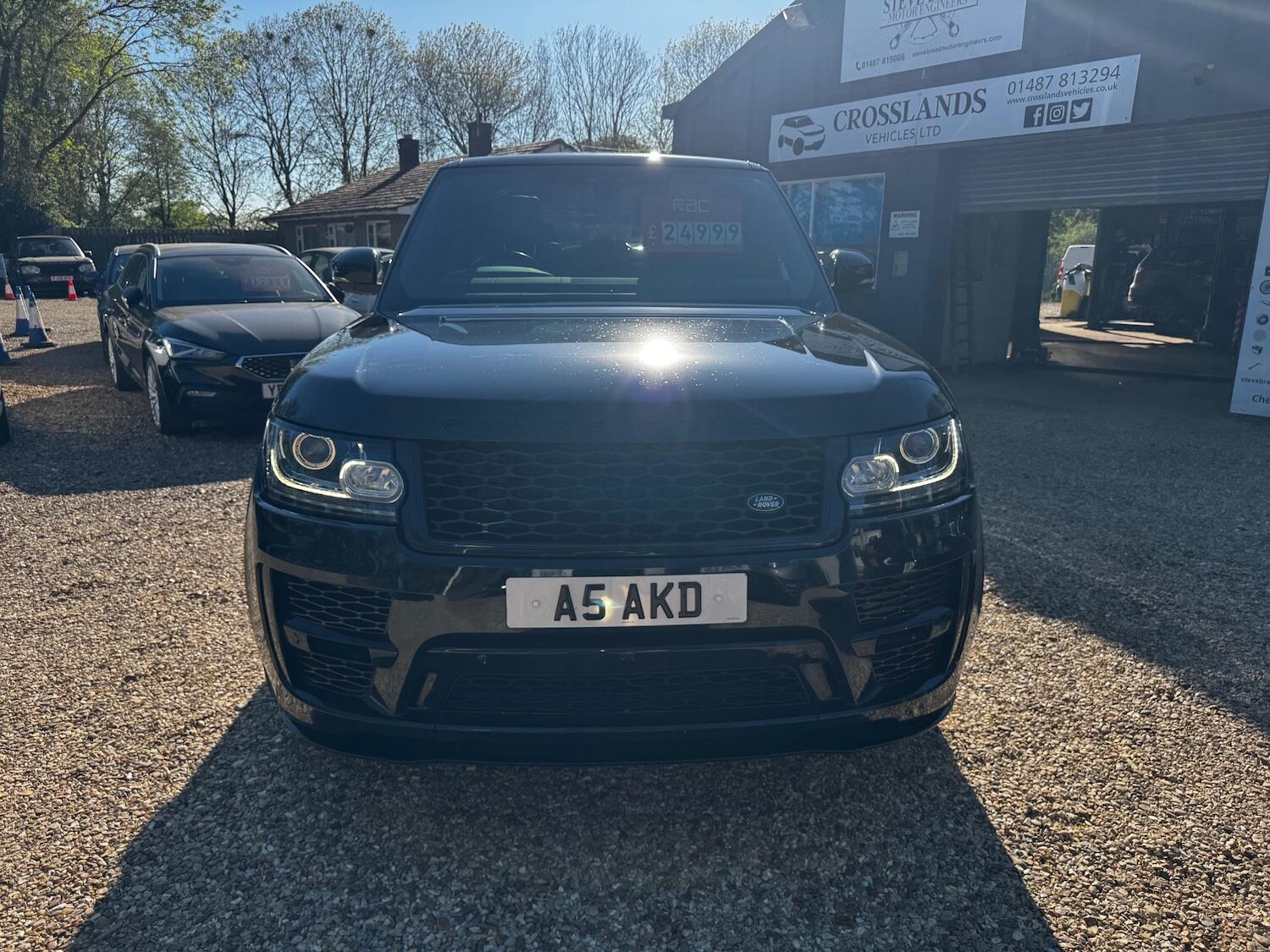 Land Rover Range Rover view 2