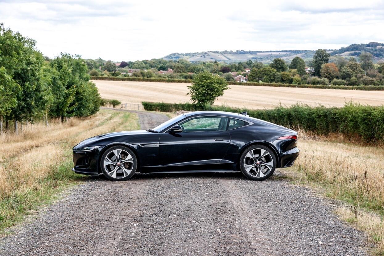 Jaguar F-Type view 5
