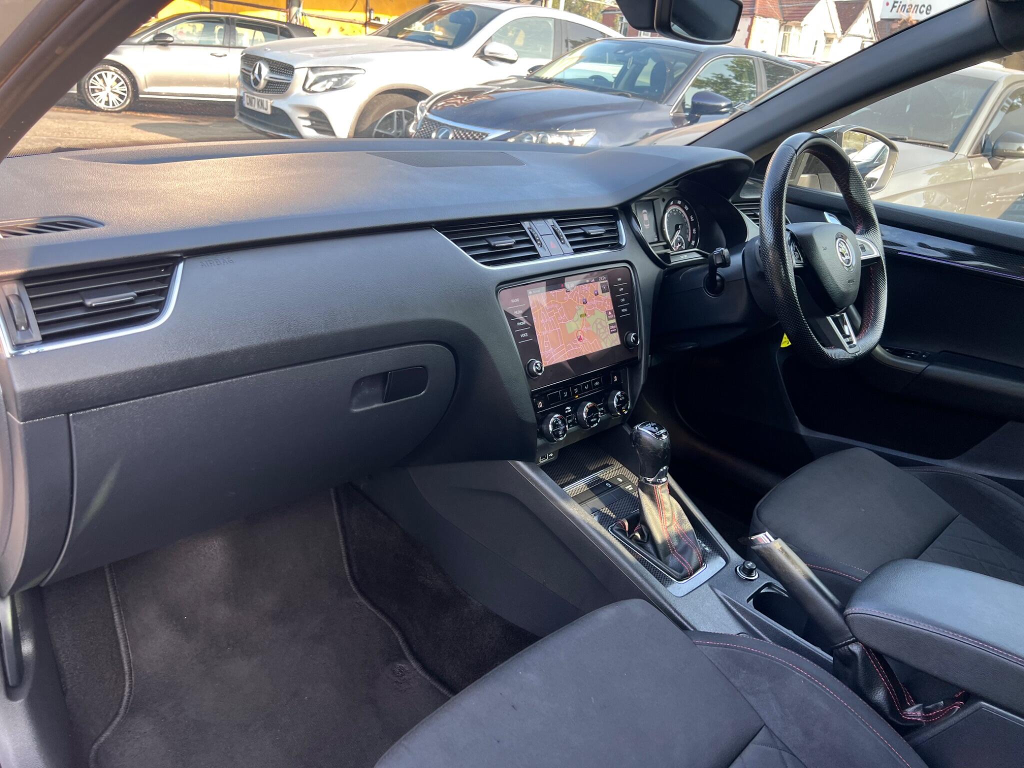 Skoda Octavia view 37