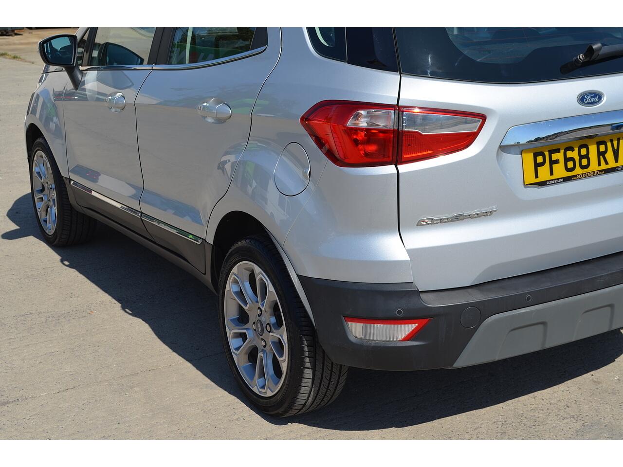 Ford EcoSport view 43