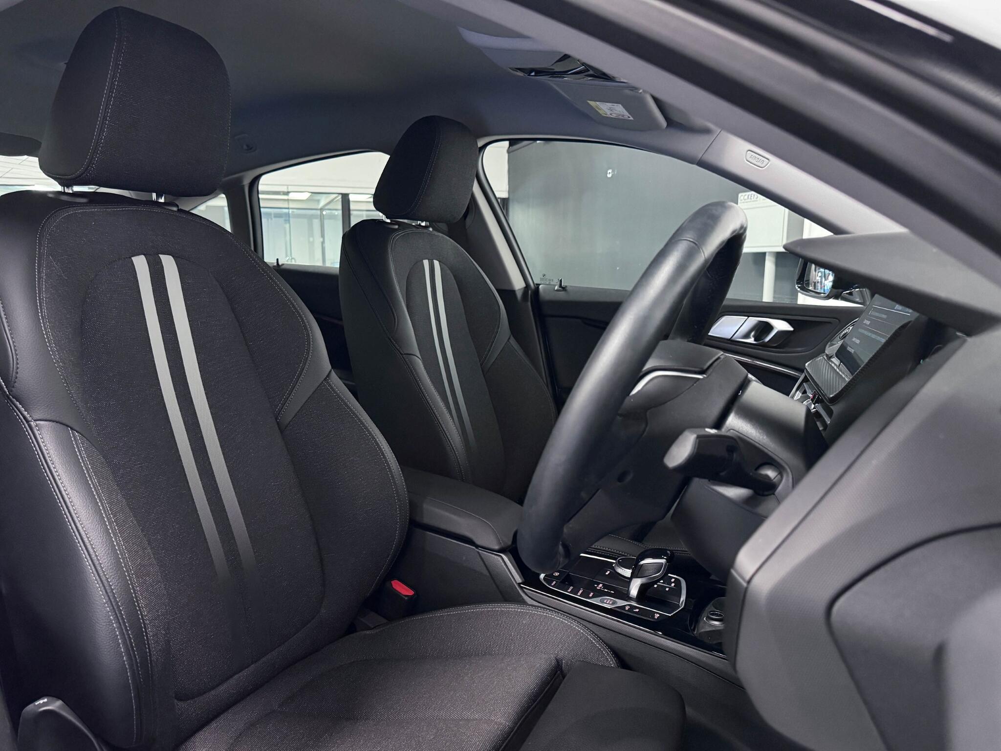 BMW 2 Series view 23