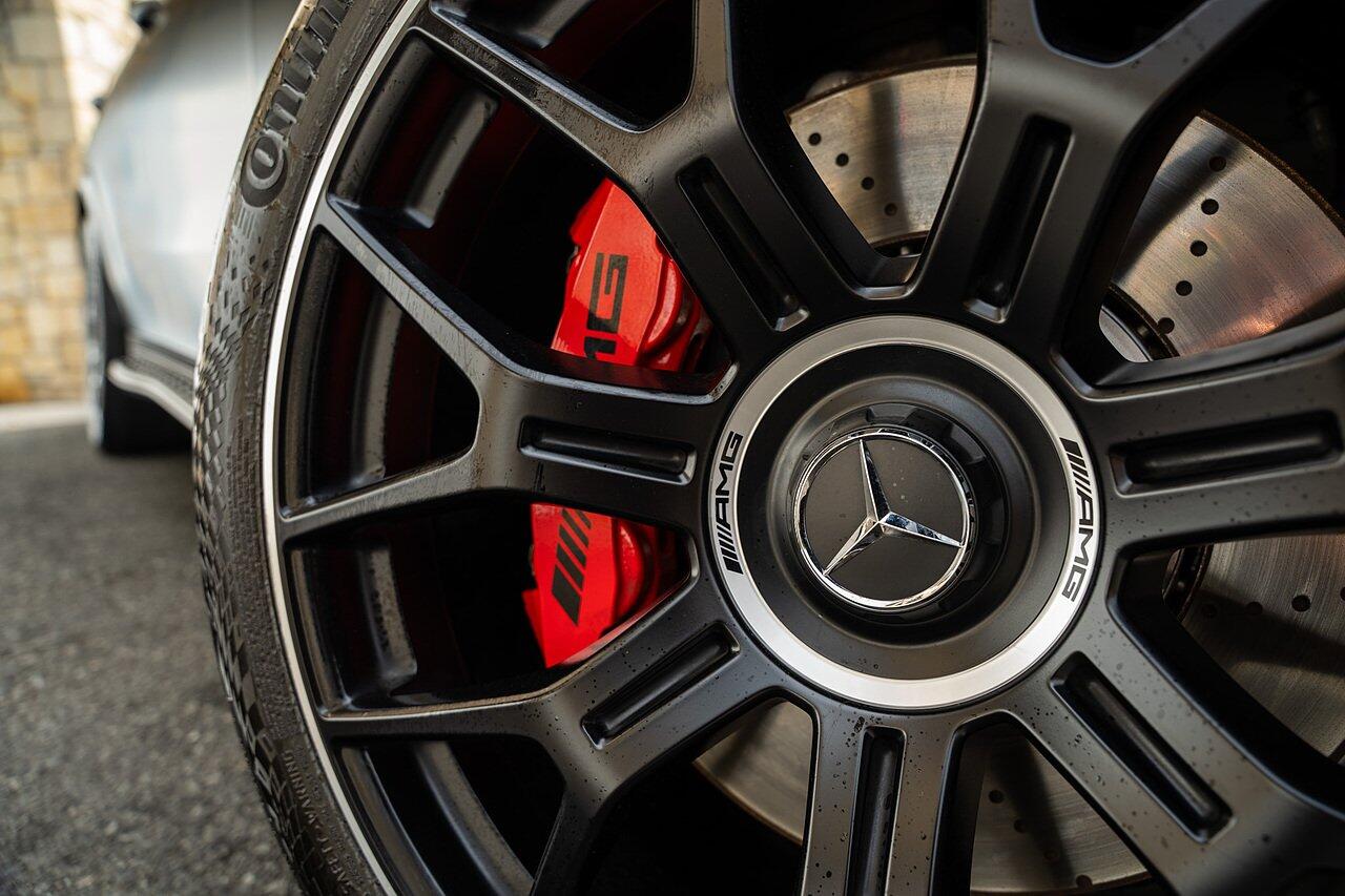 Mercedes-Benz GLC view 22