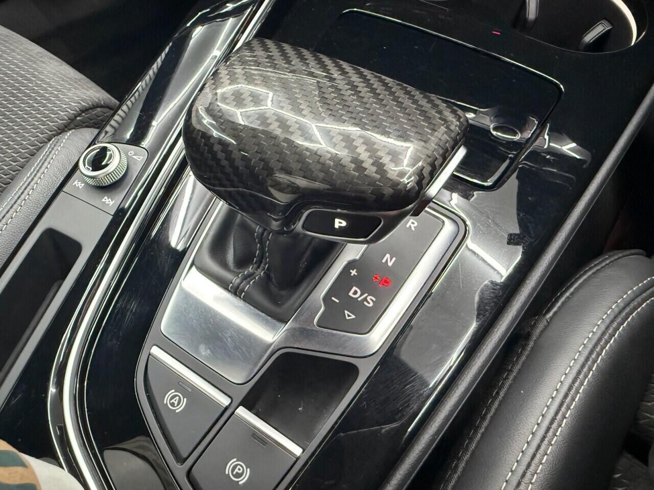 Audi A4 view 23