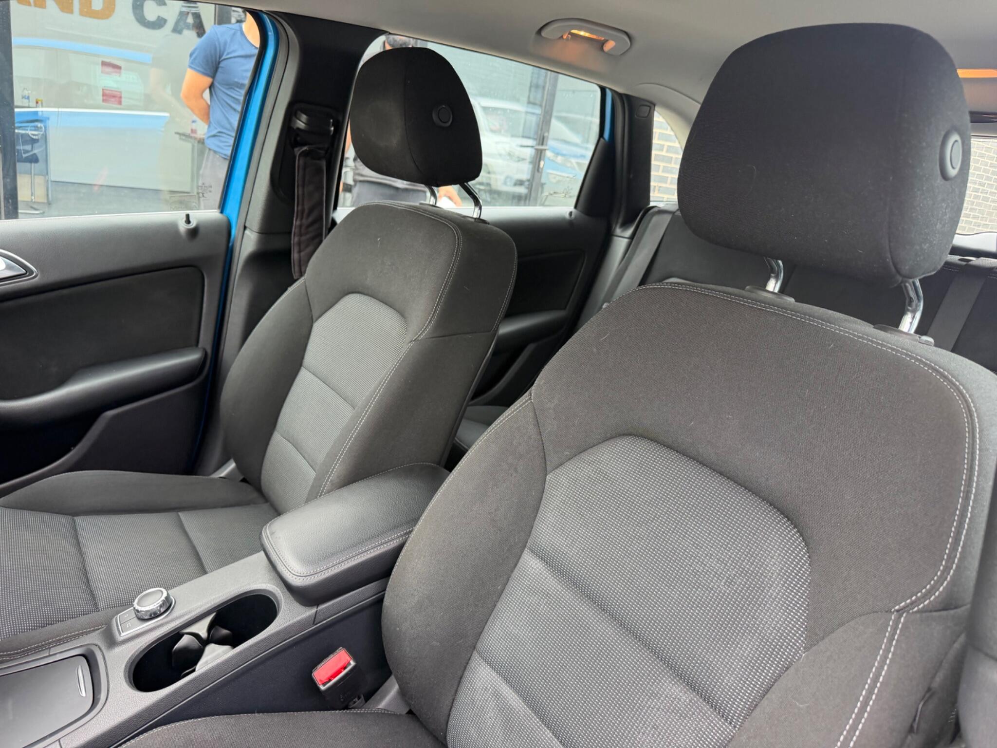 Mercedes-Benz B-Class view 16