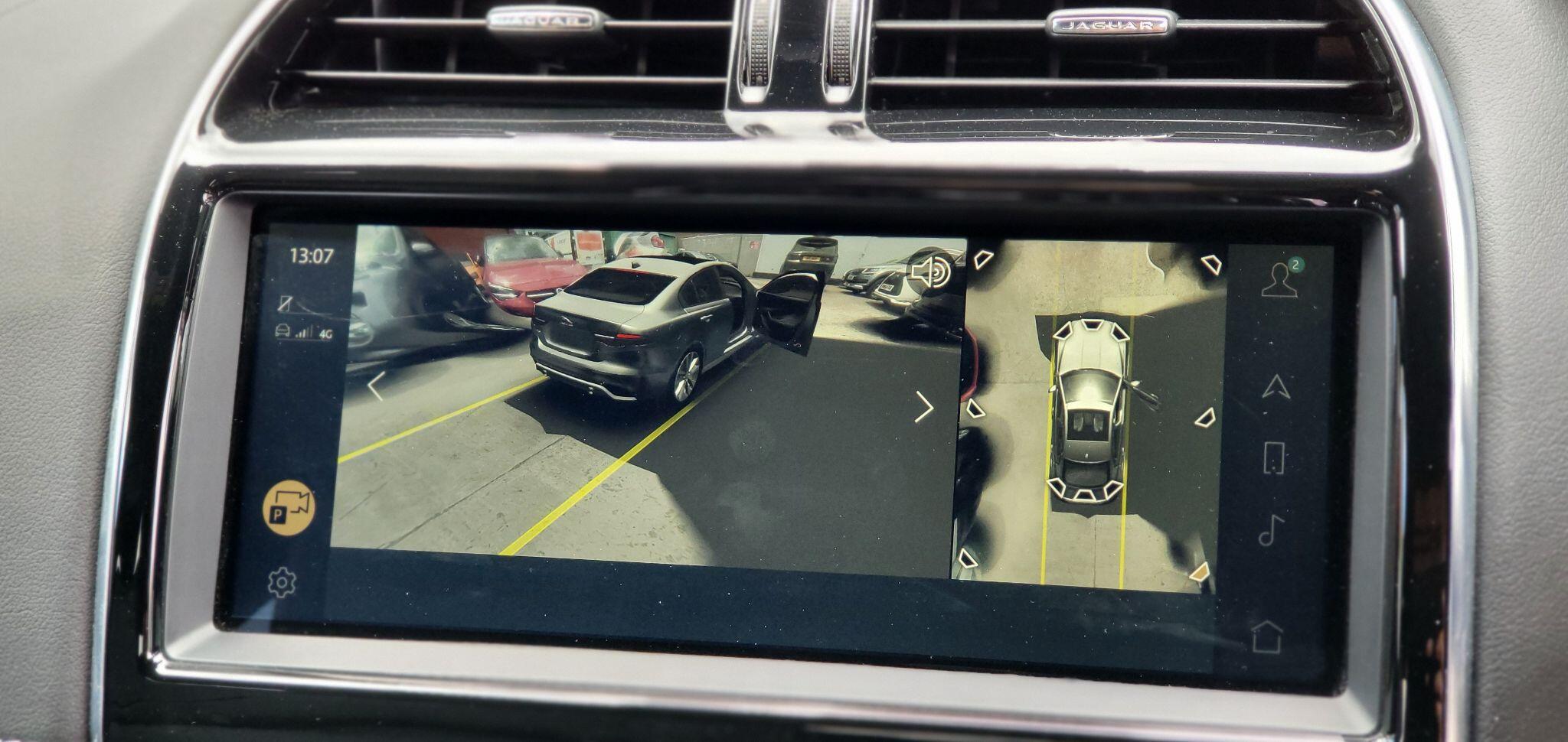 Jaguar Xe view 23