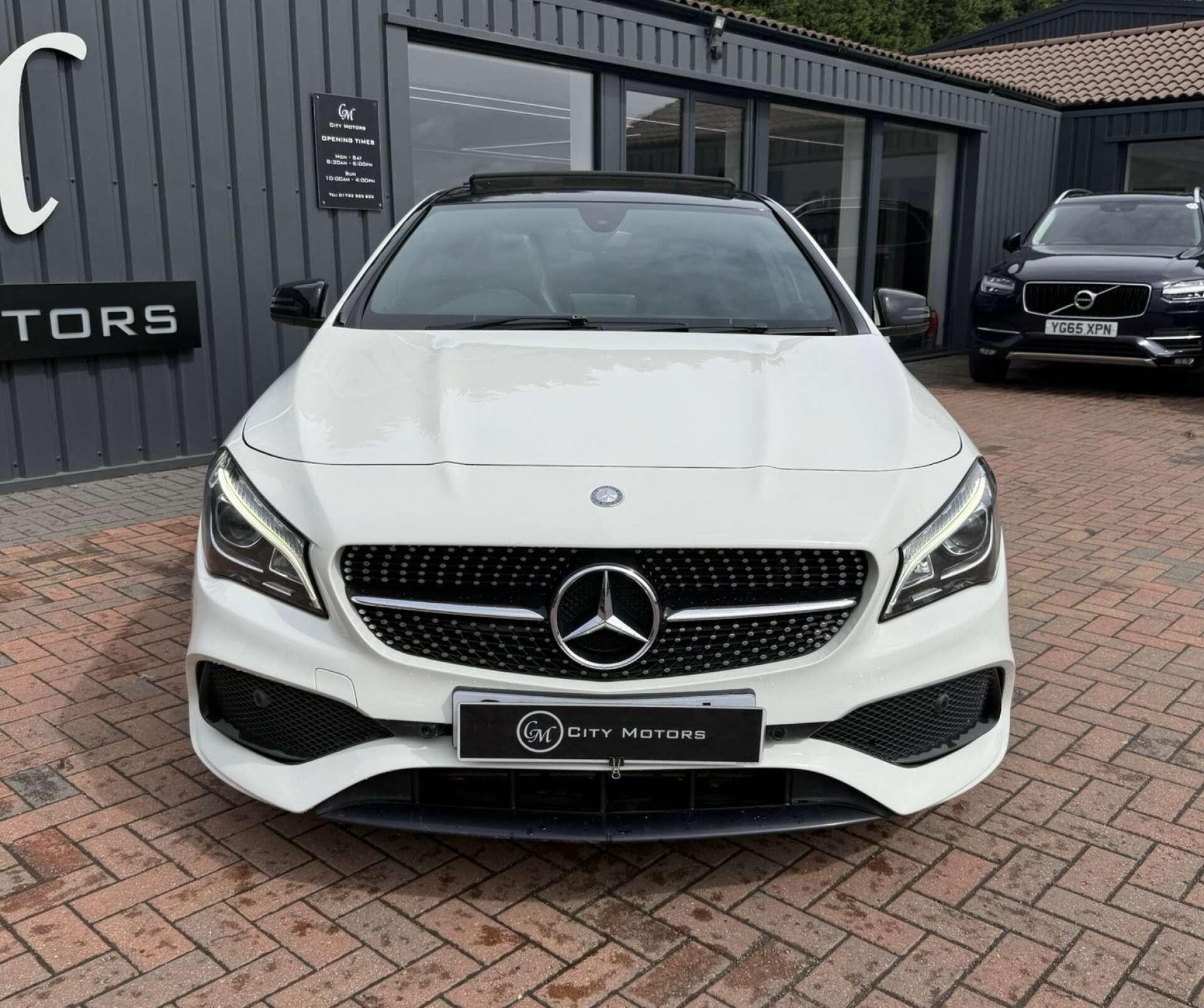 Mercedes-Benz Cla view 3