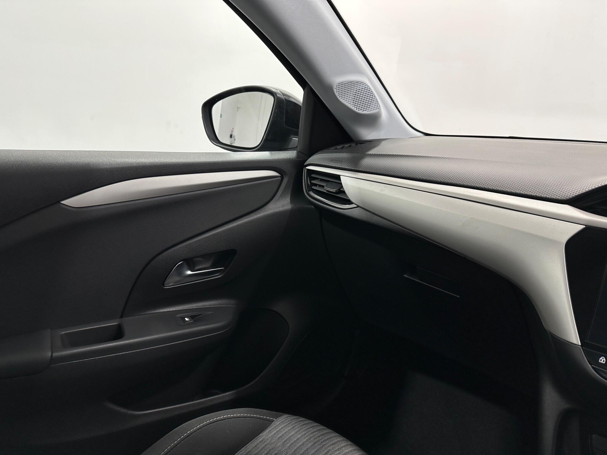Vauxhall Corsa view 24