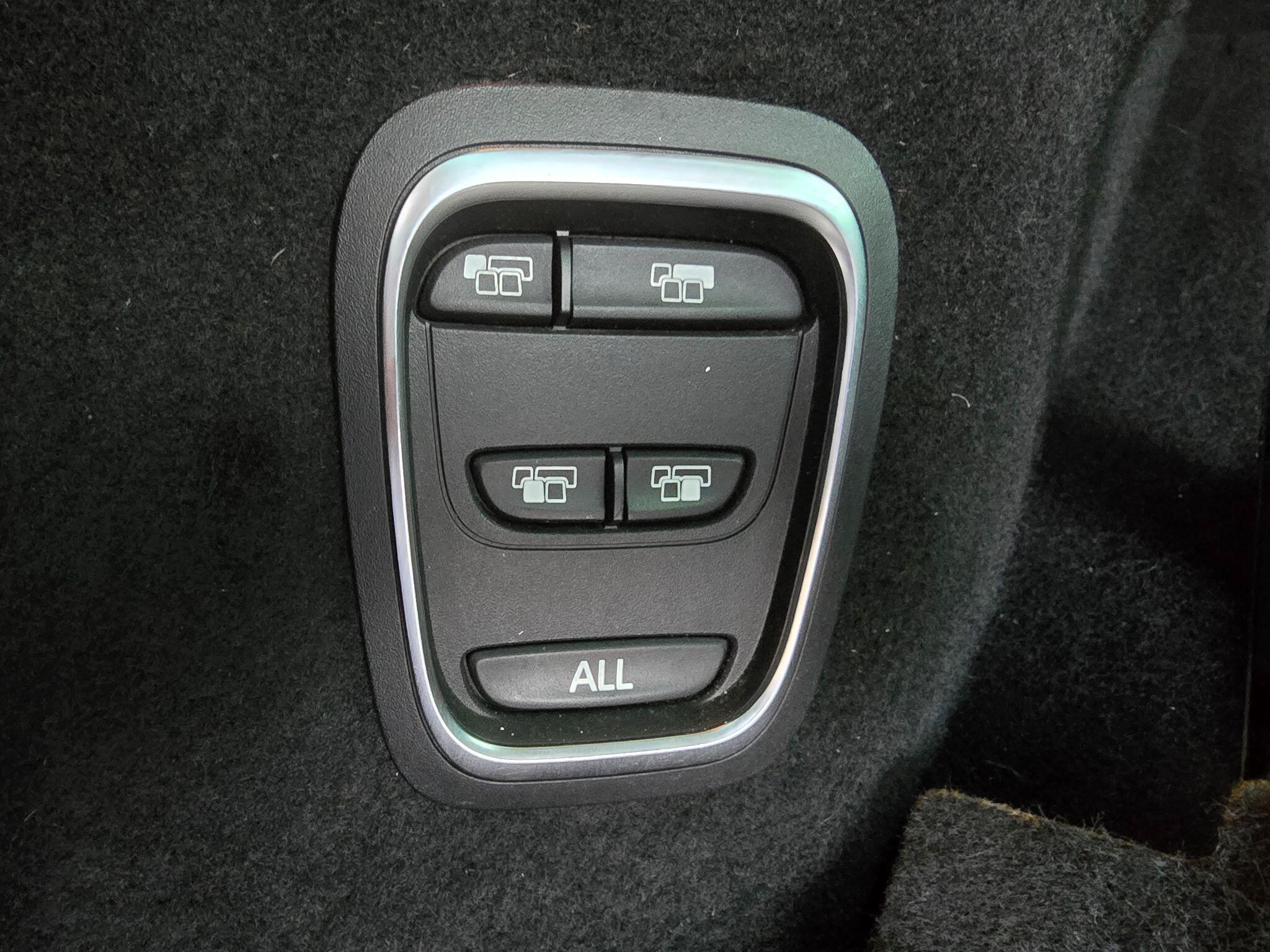 Renault Grand Scenic view 55