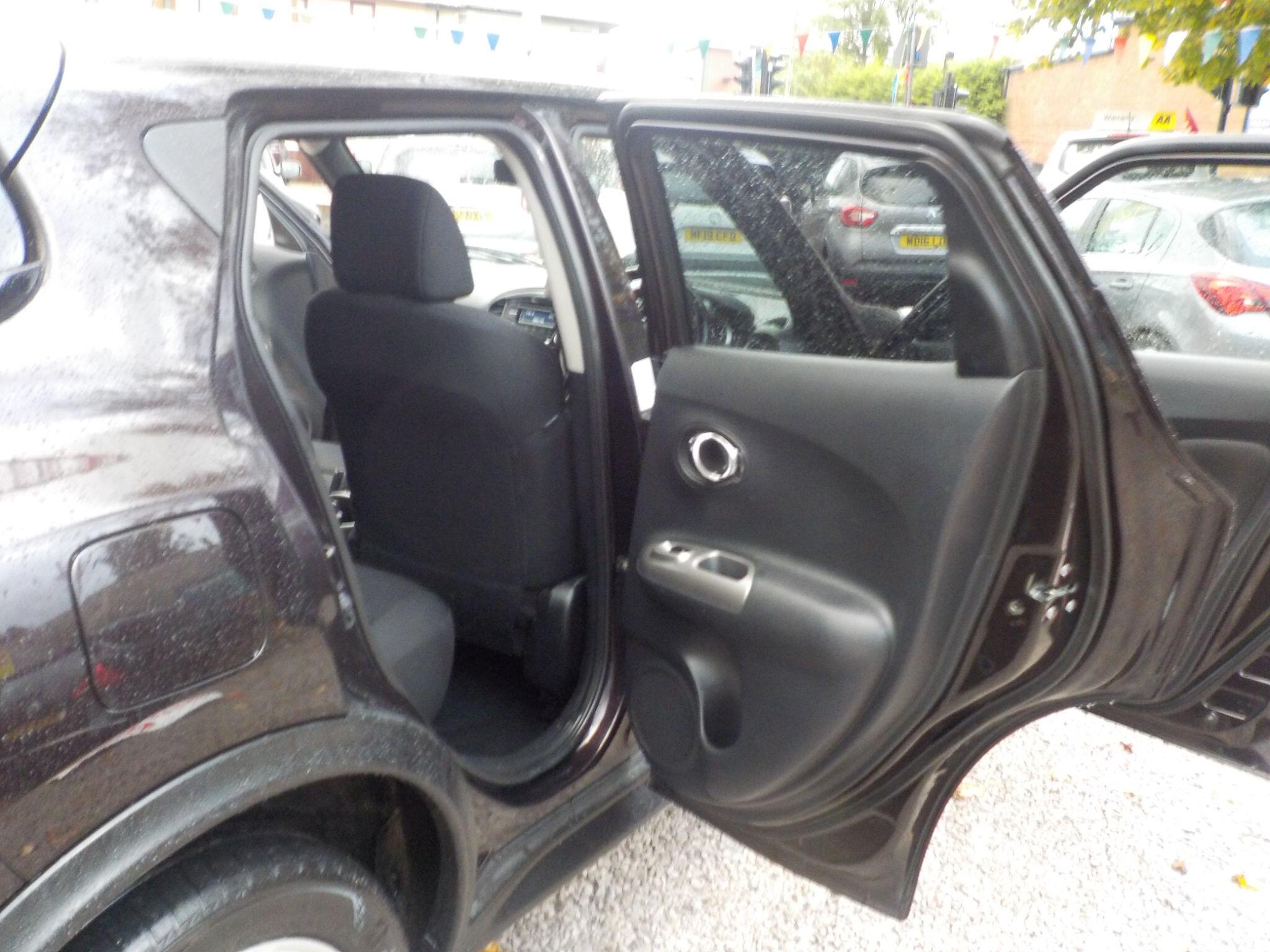 Nissan Juke 1.2 DIG-T Acenta Euro 5 (s/s) 5dr Euro 5