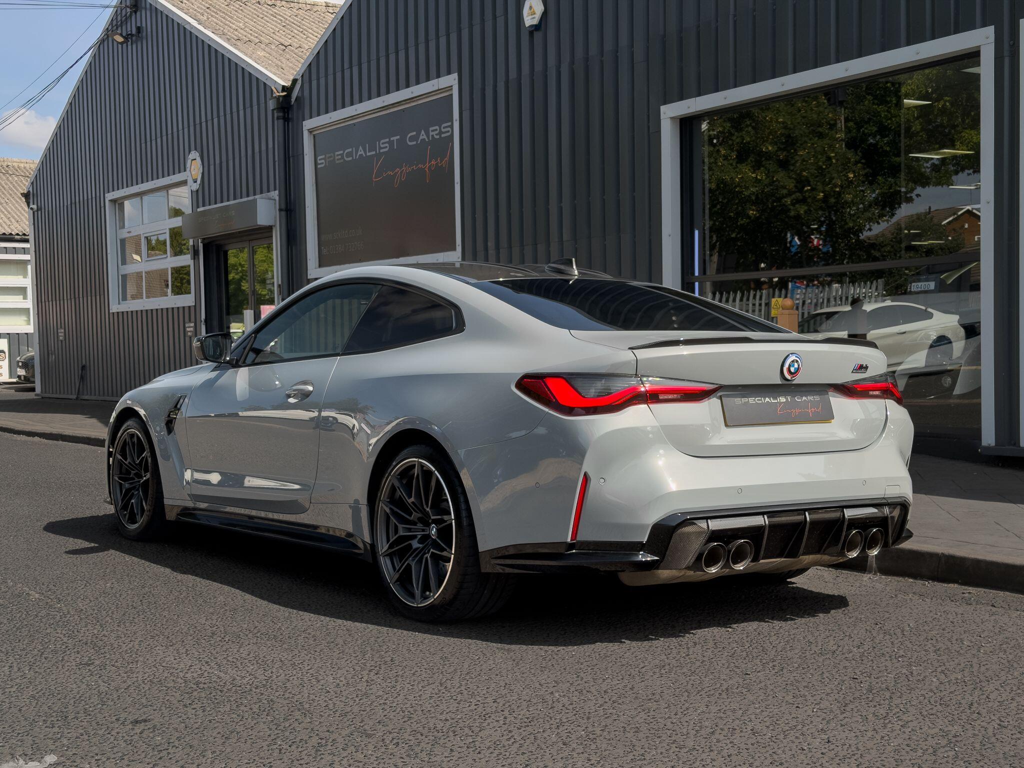 BMW M4 view 2