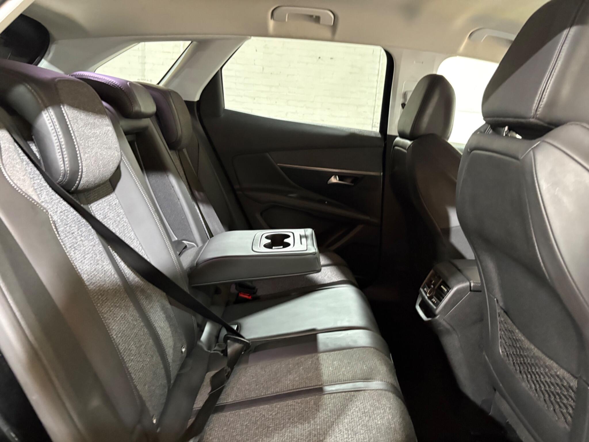 Peugeot 3008 view 23