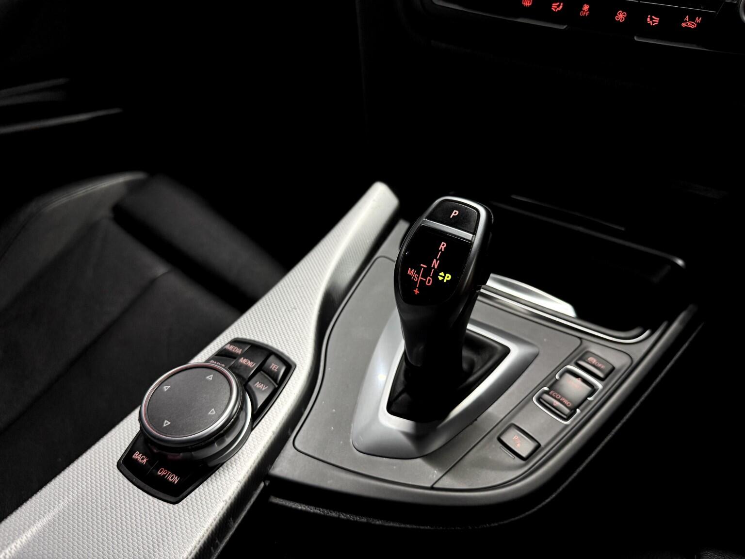 BMW 3 Series view 31