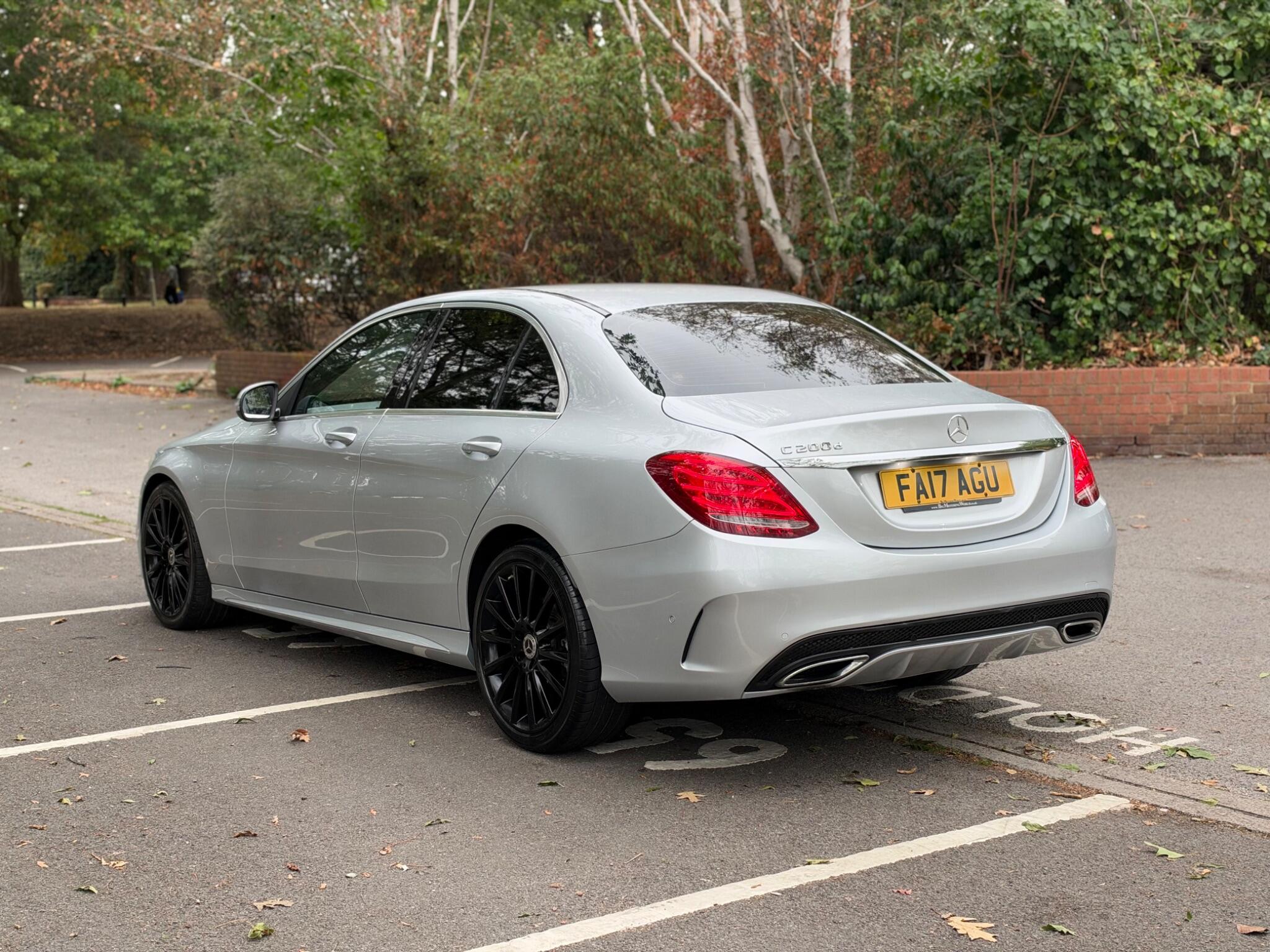 Mercedes-Benz C-Class view 5