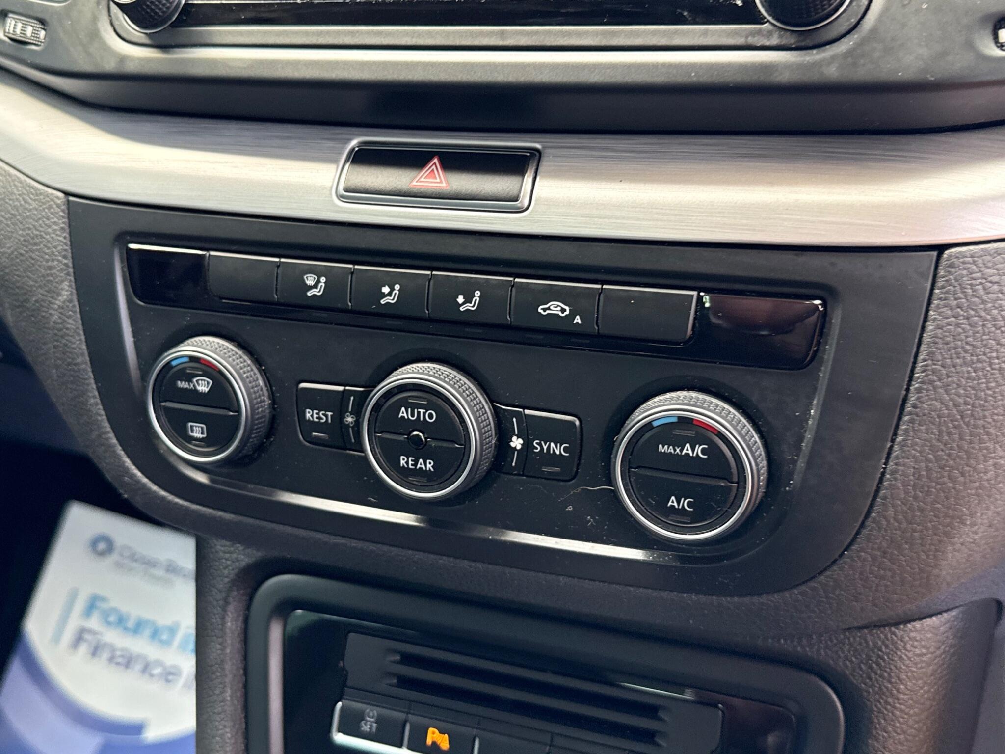 Volkswagen Sharan view 31