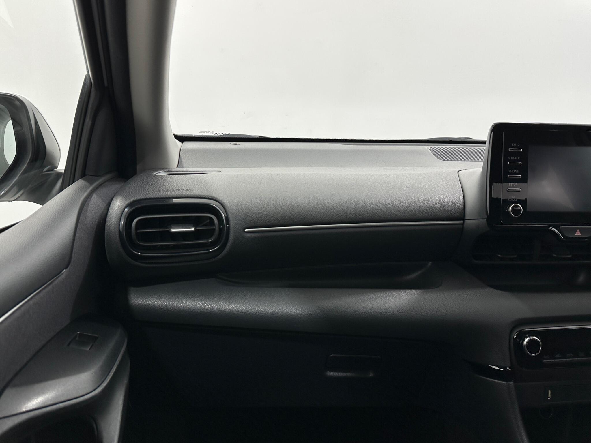 Toyota Yaris view 27