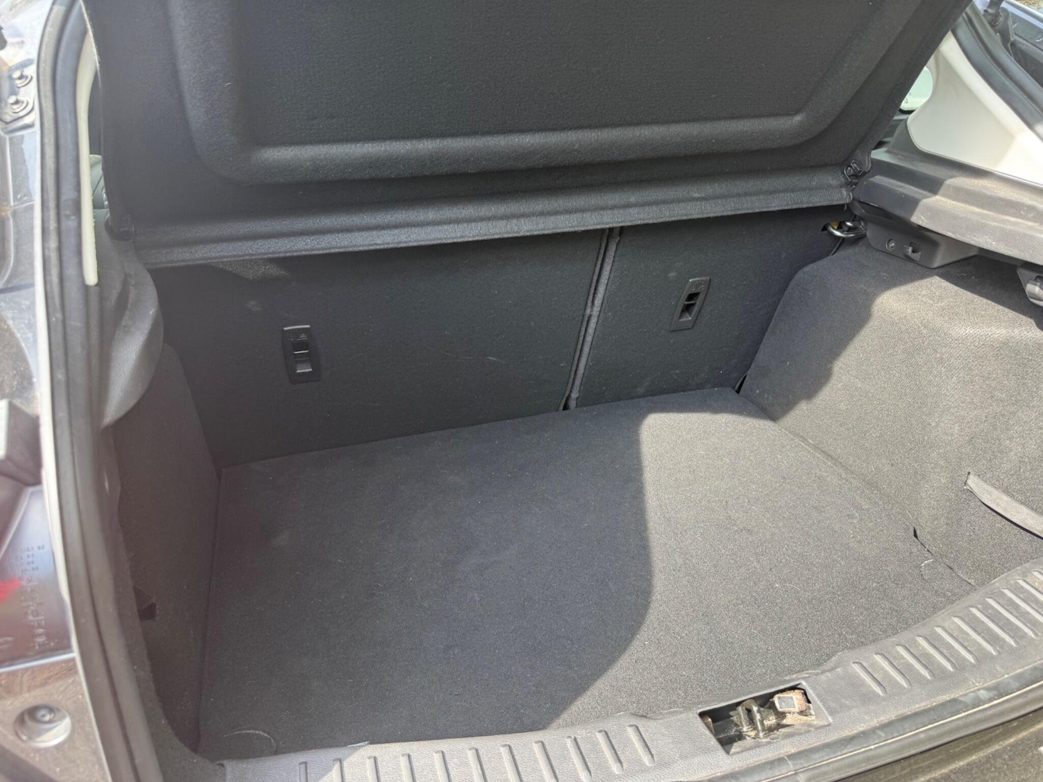 Ford Focus view 5