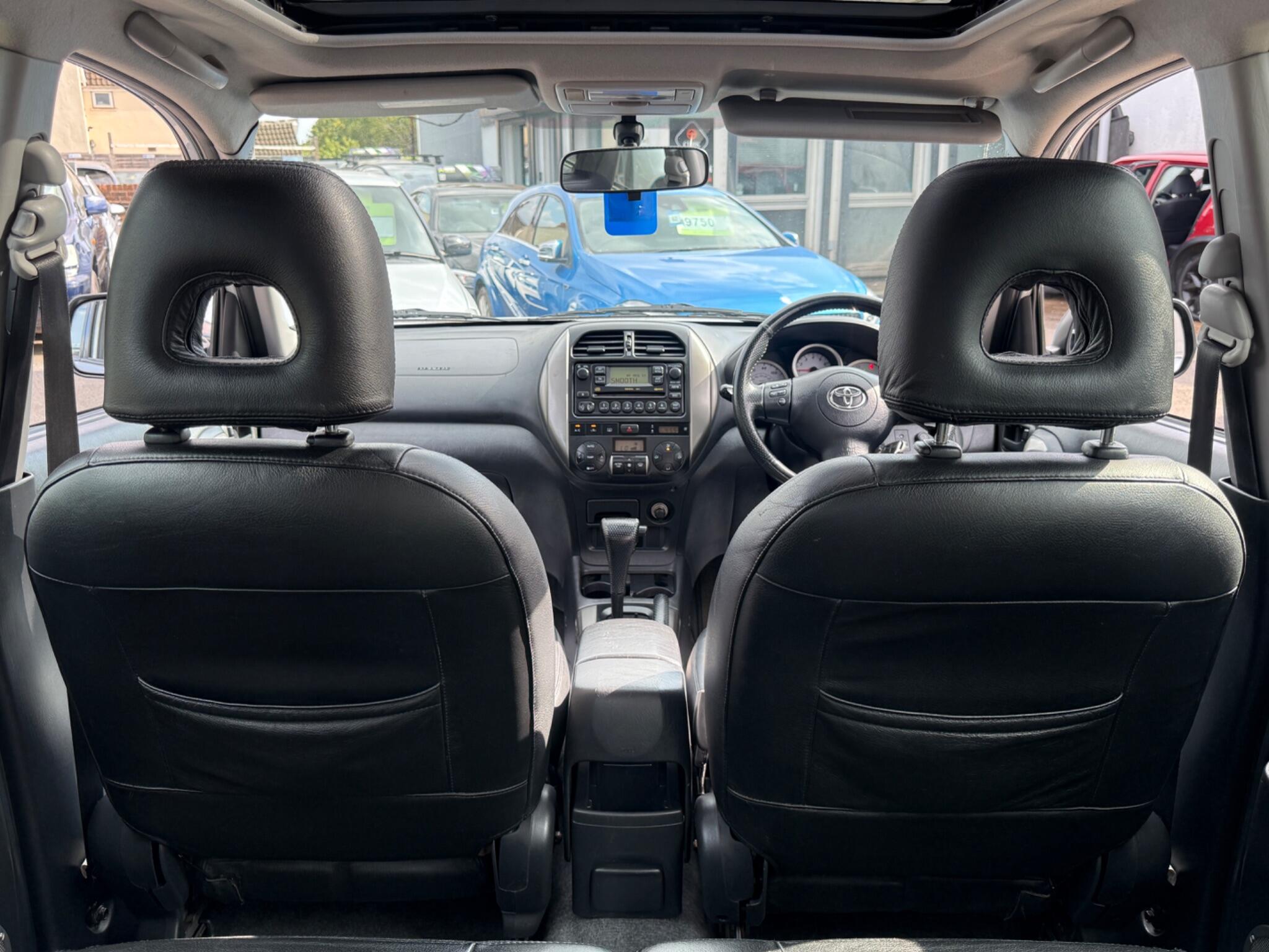 Toyota {Other Models} - Image 39