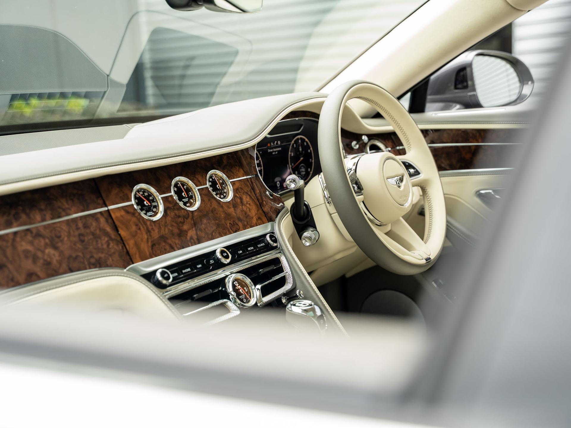 Bentley Flying Spur view 12