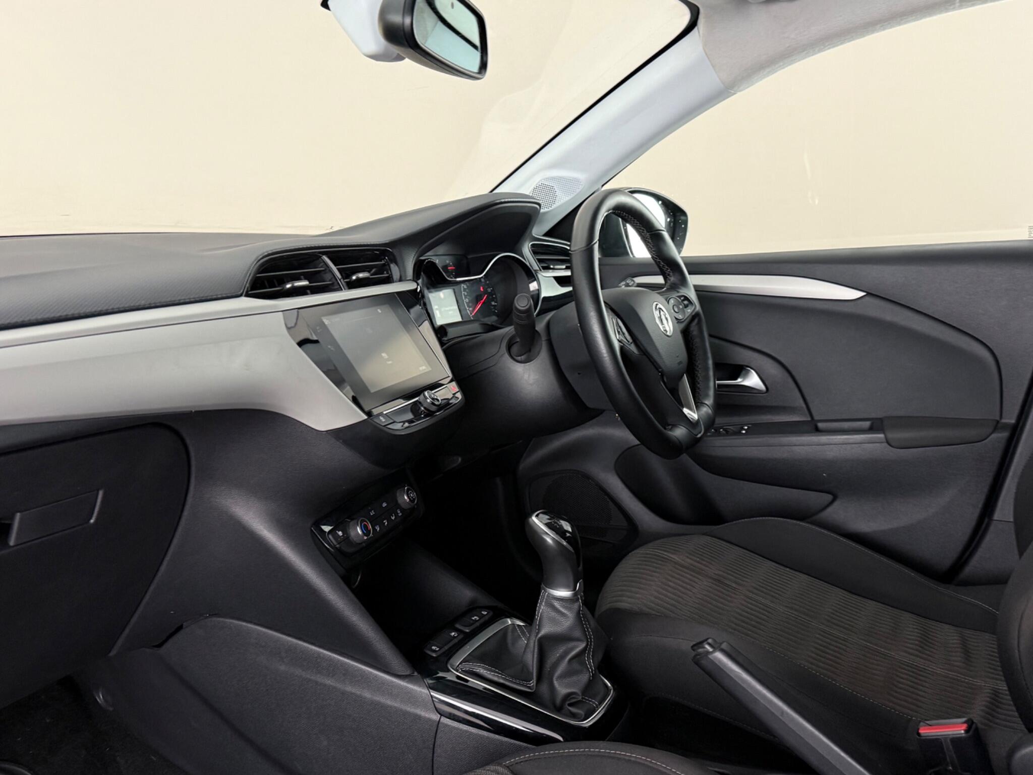 Vauxhall Corsa view 4
