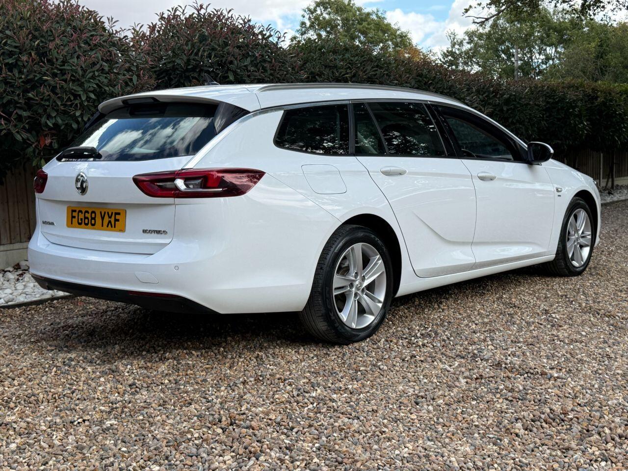 Vauxhall Insignia view 20