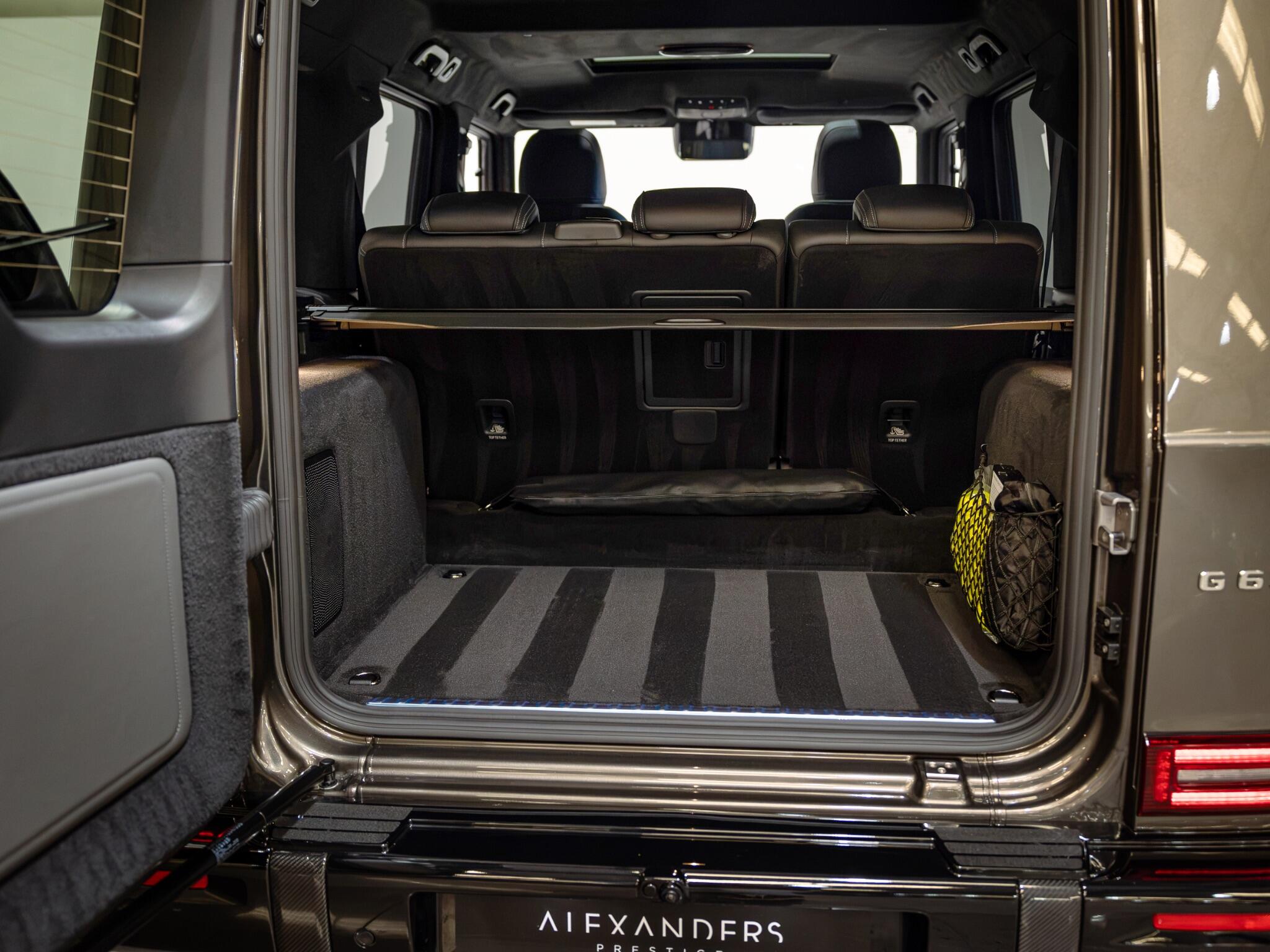 Mercedes-Benz G-Class view 35