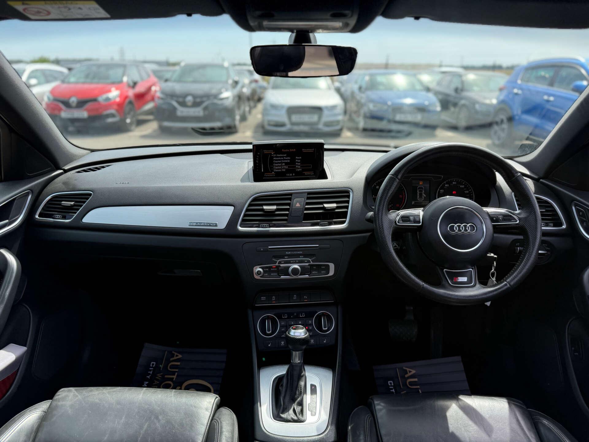 Audi Q3 view 69