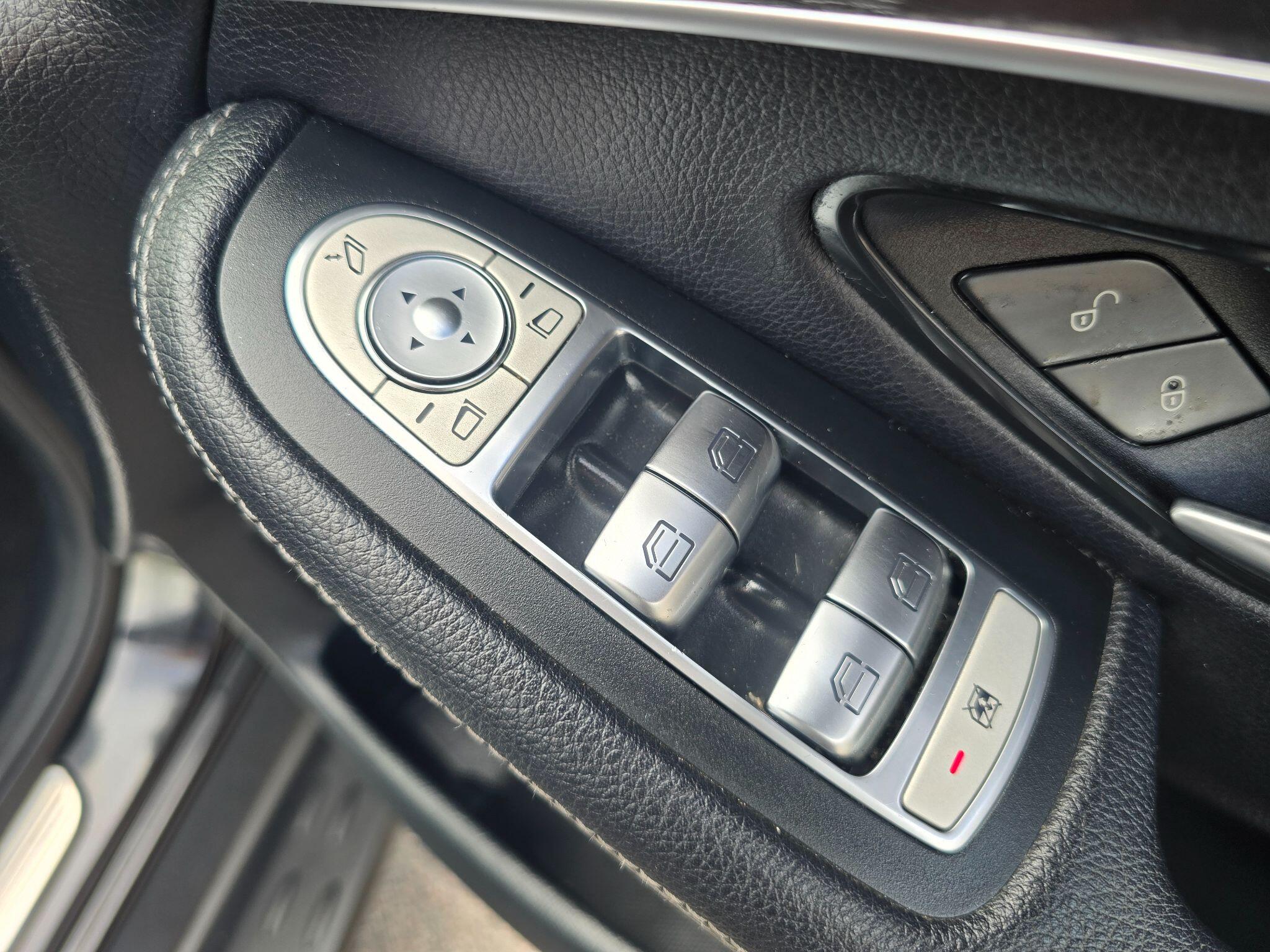 Mercedes-Benz GLC view 31