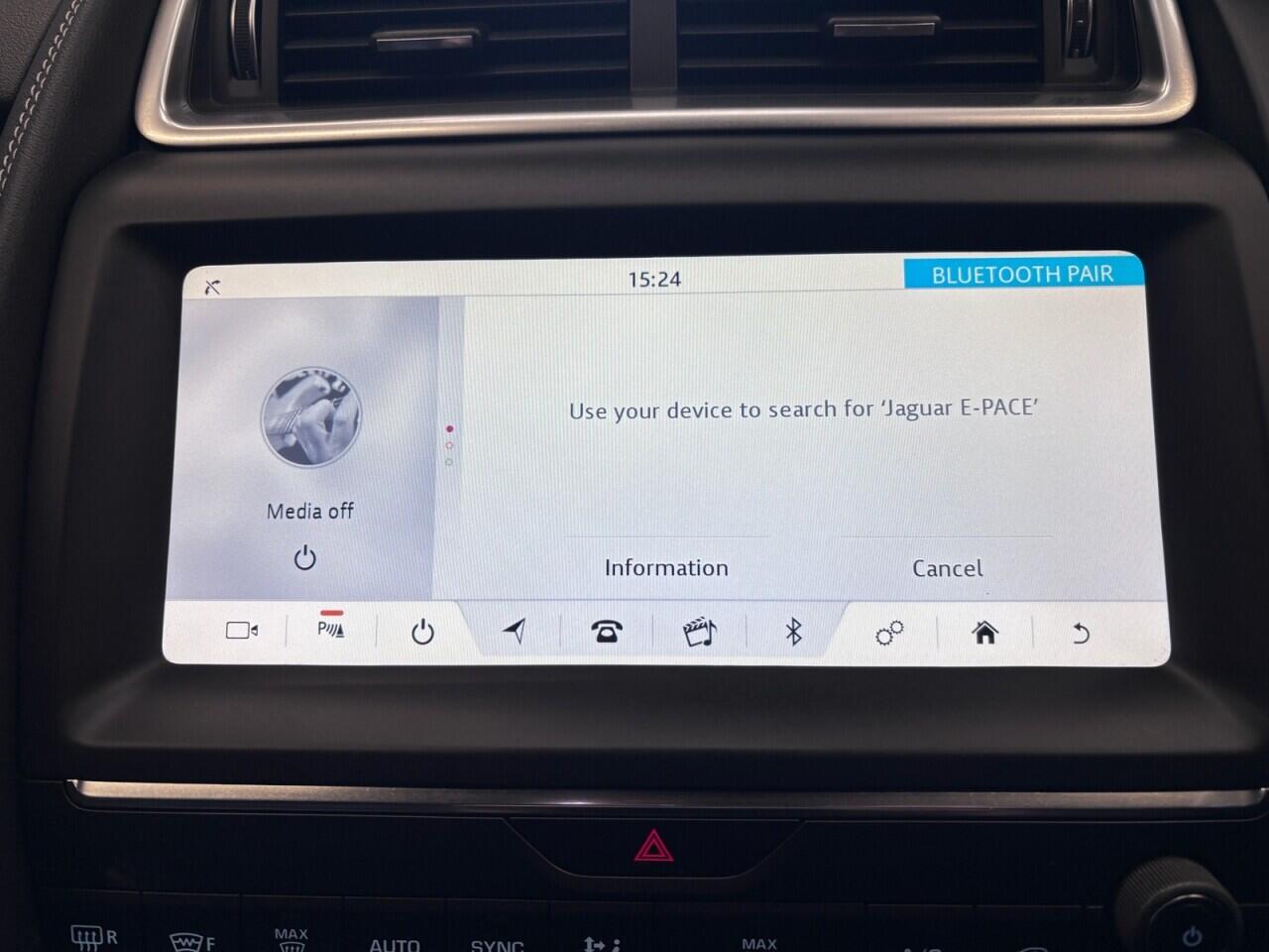 Jaguar E-Pace view 30