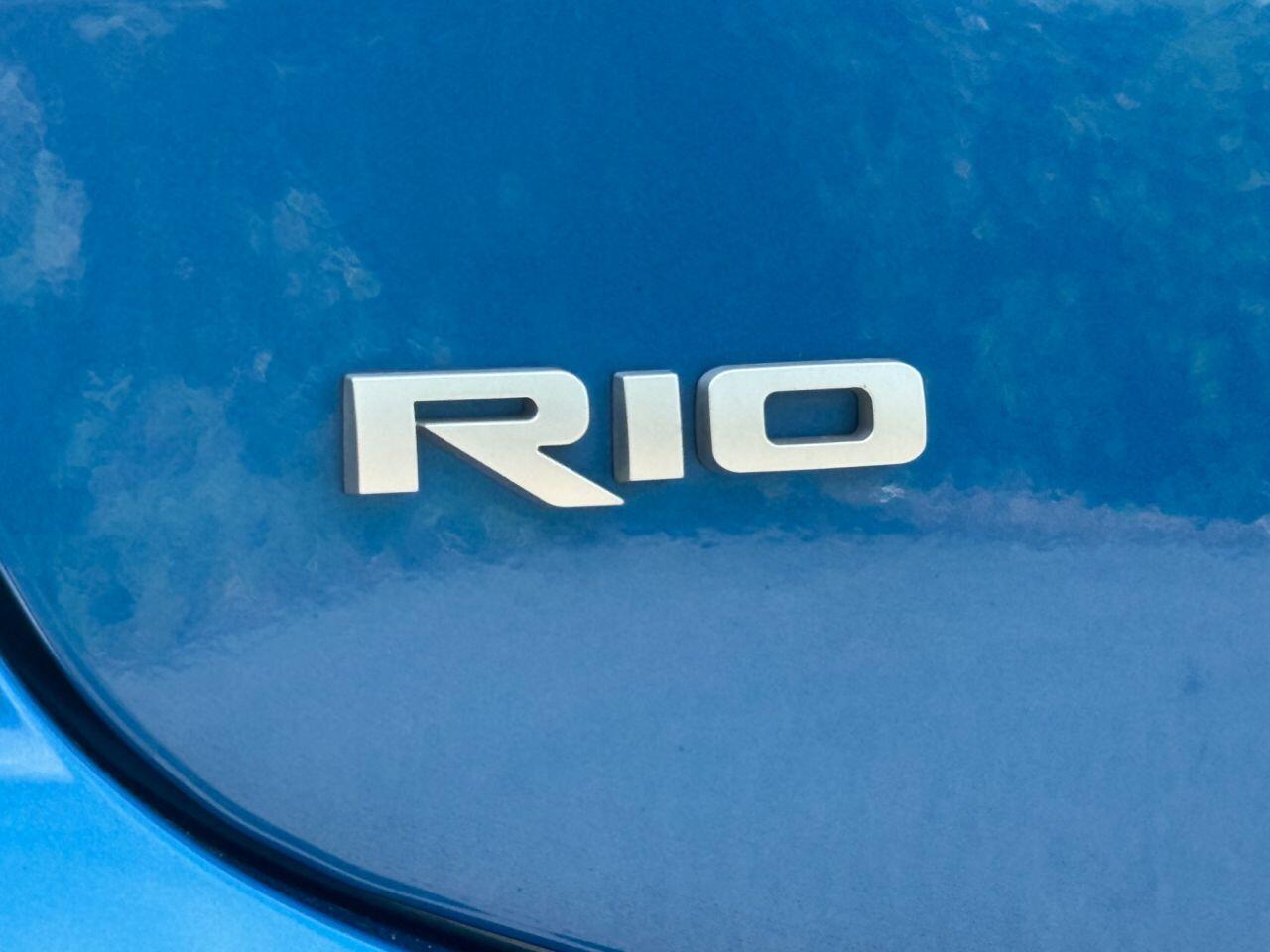 Kia Rio view 44