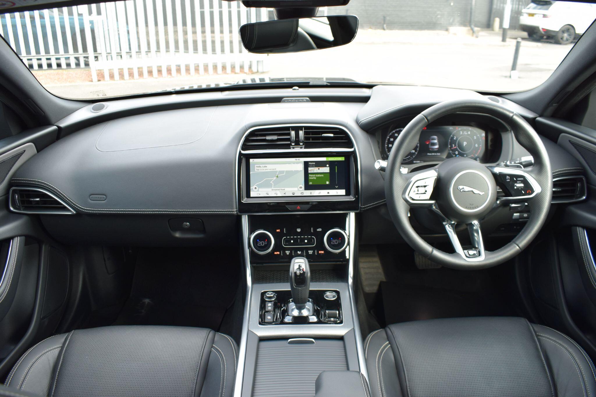 Jaguar Xe view 10