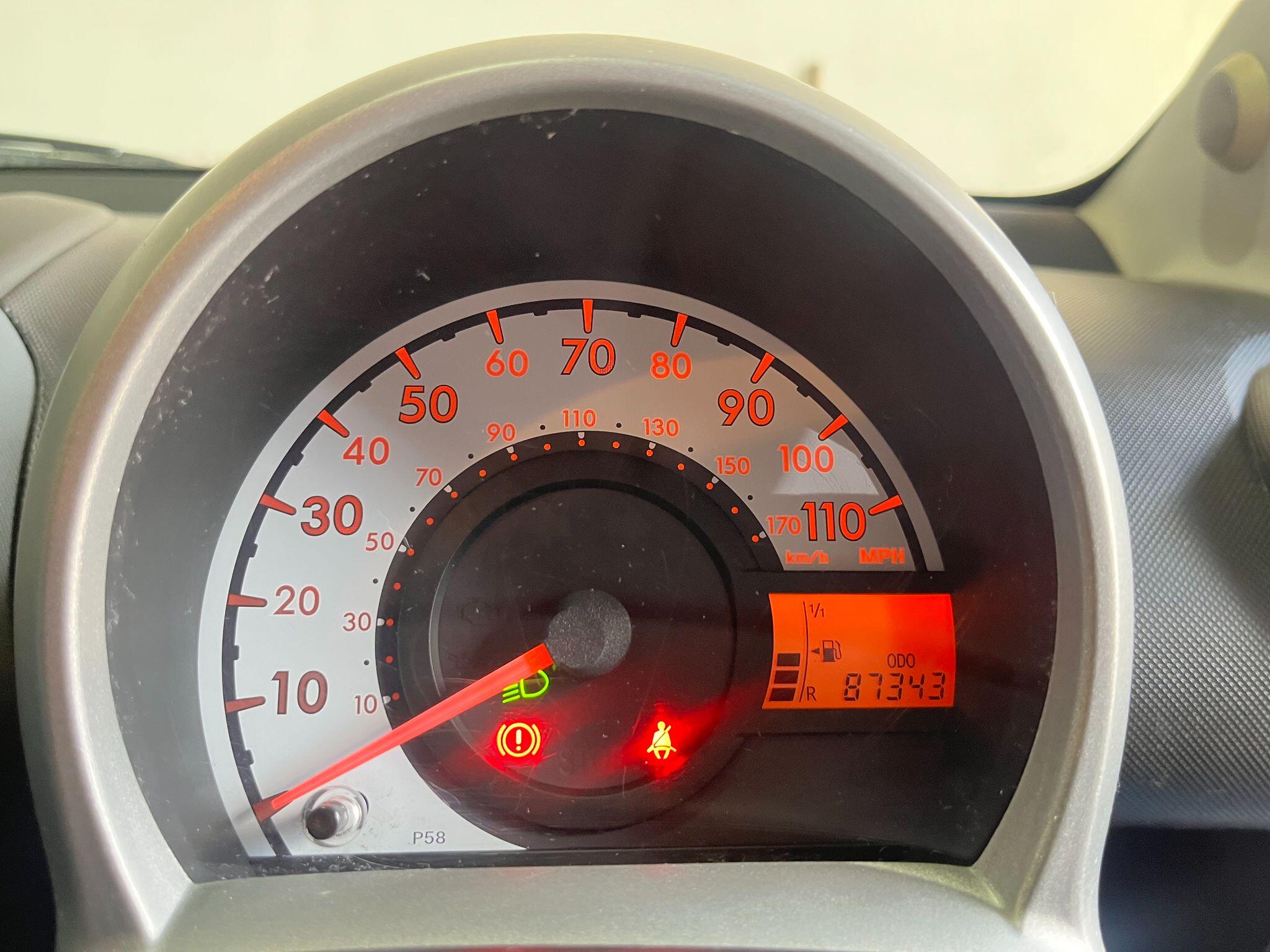 Toyota Aygo view 10