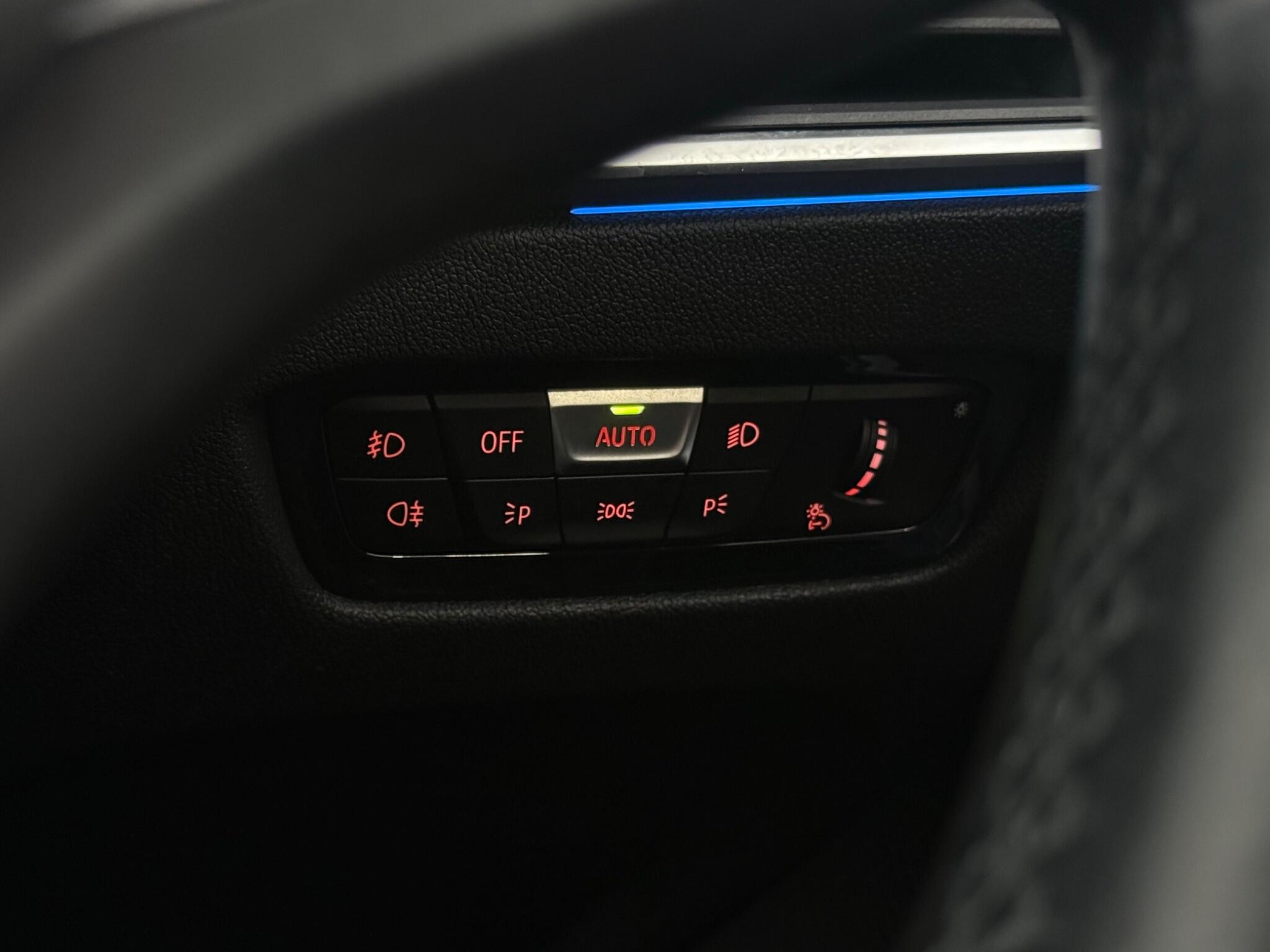 BMW 3 Series view 17