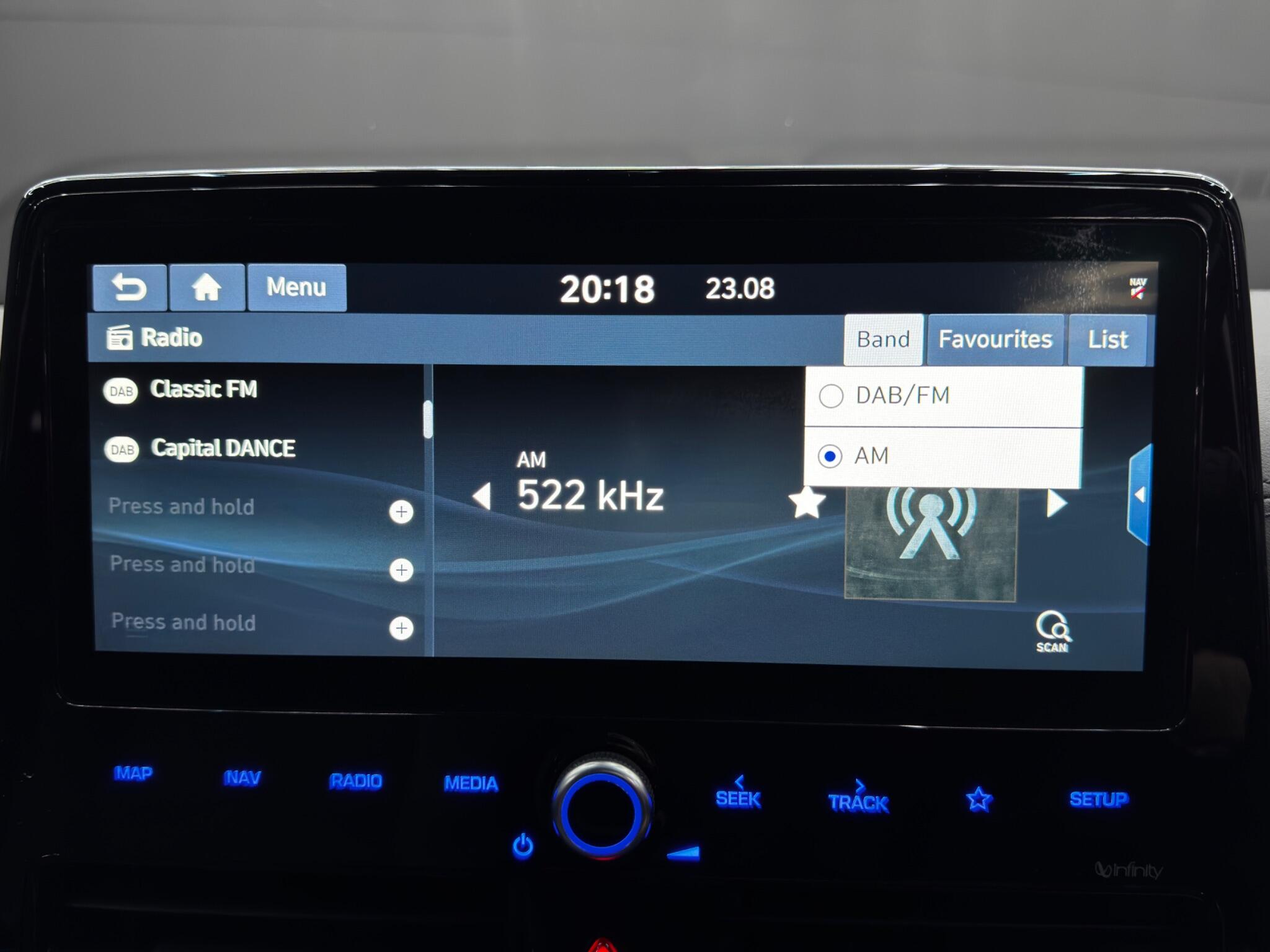Hyundai Ioniq view 31
