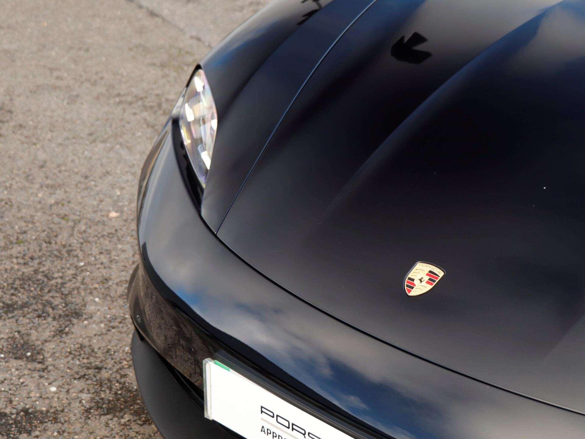 Porsche Taycan view 28