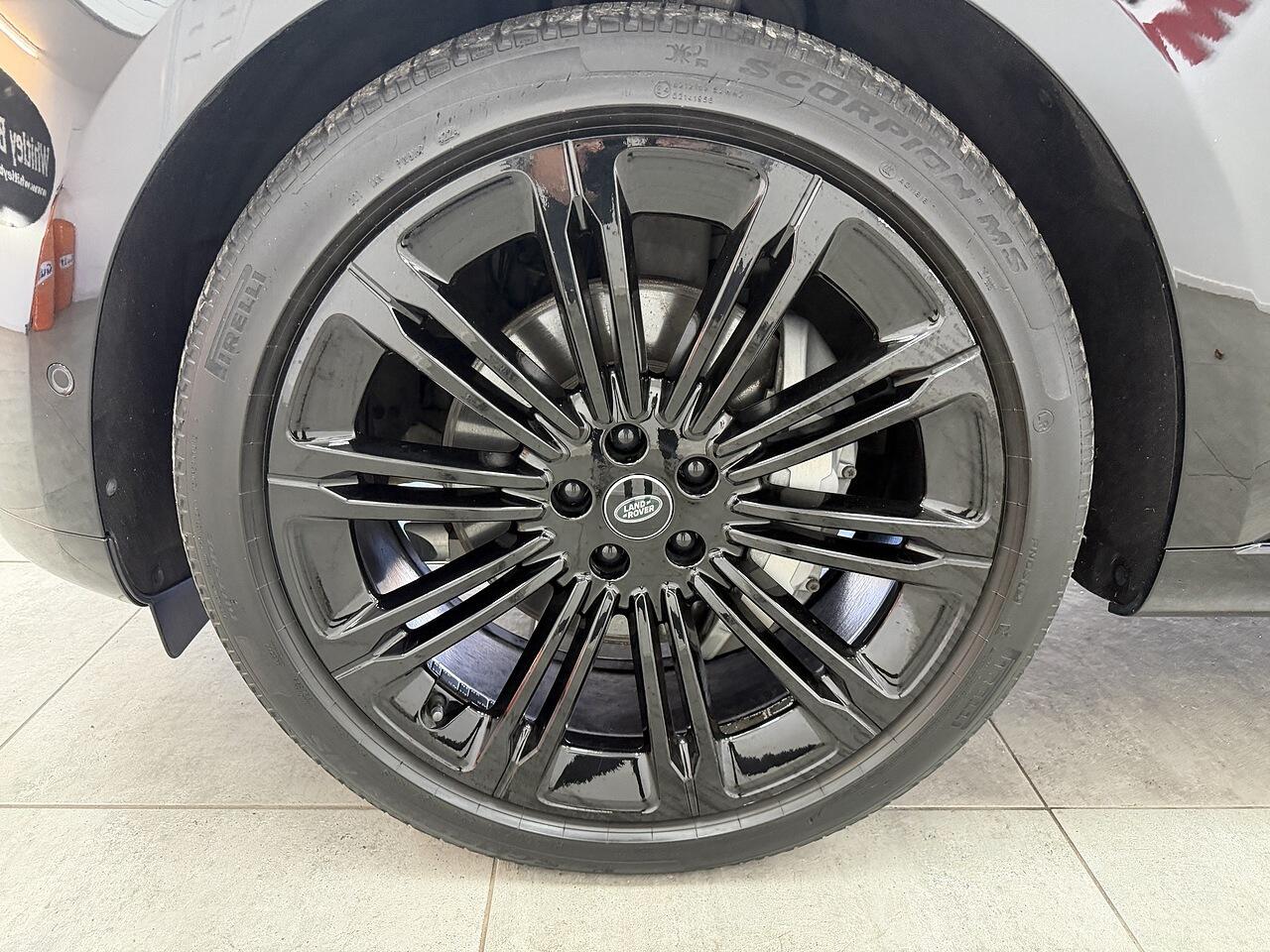 Land Rover Range Rover view 29